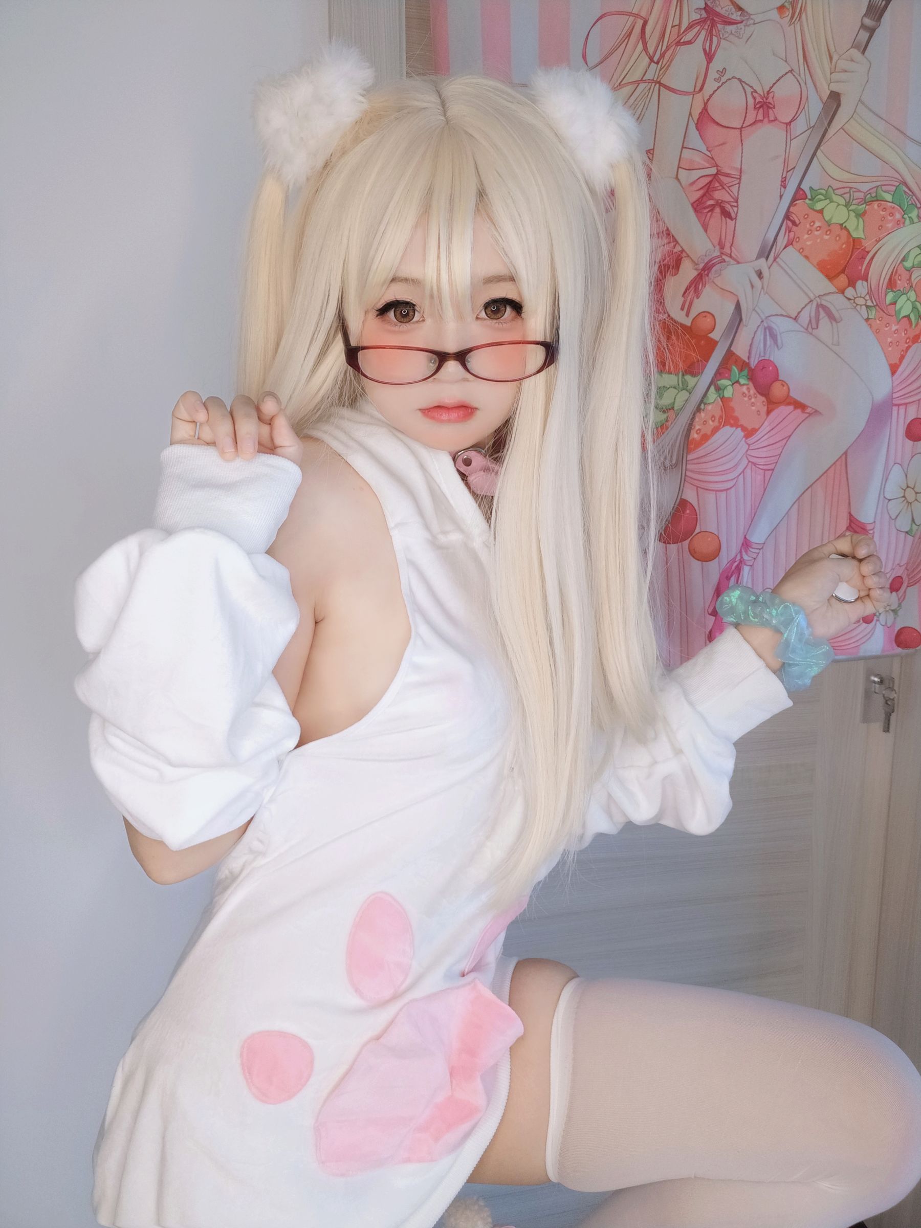 [福利COS] 萌妹子Coser摇摇乐yoyo - 白いクリーム