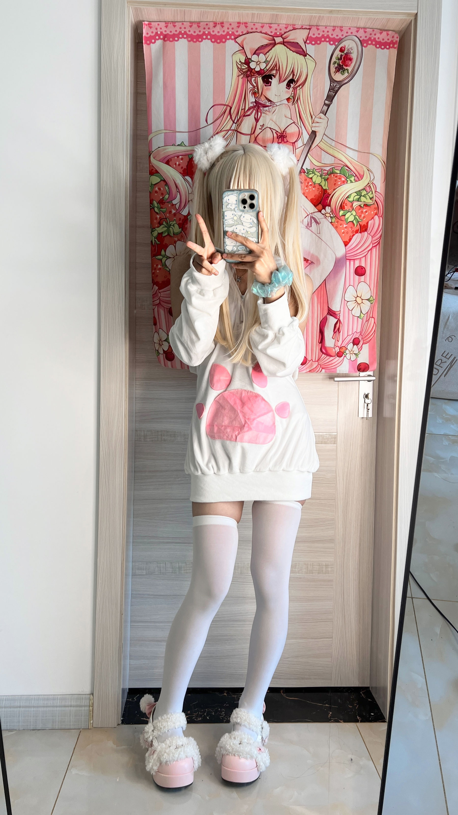[福利COS] 萌妹子Coser摇摇乐yoyo - 白いクリーム