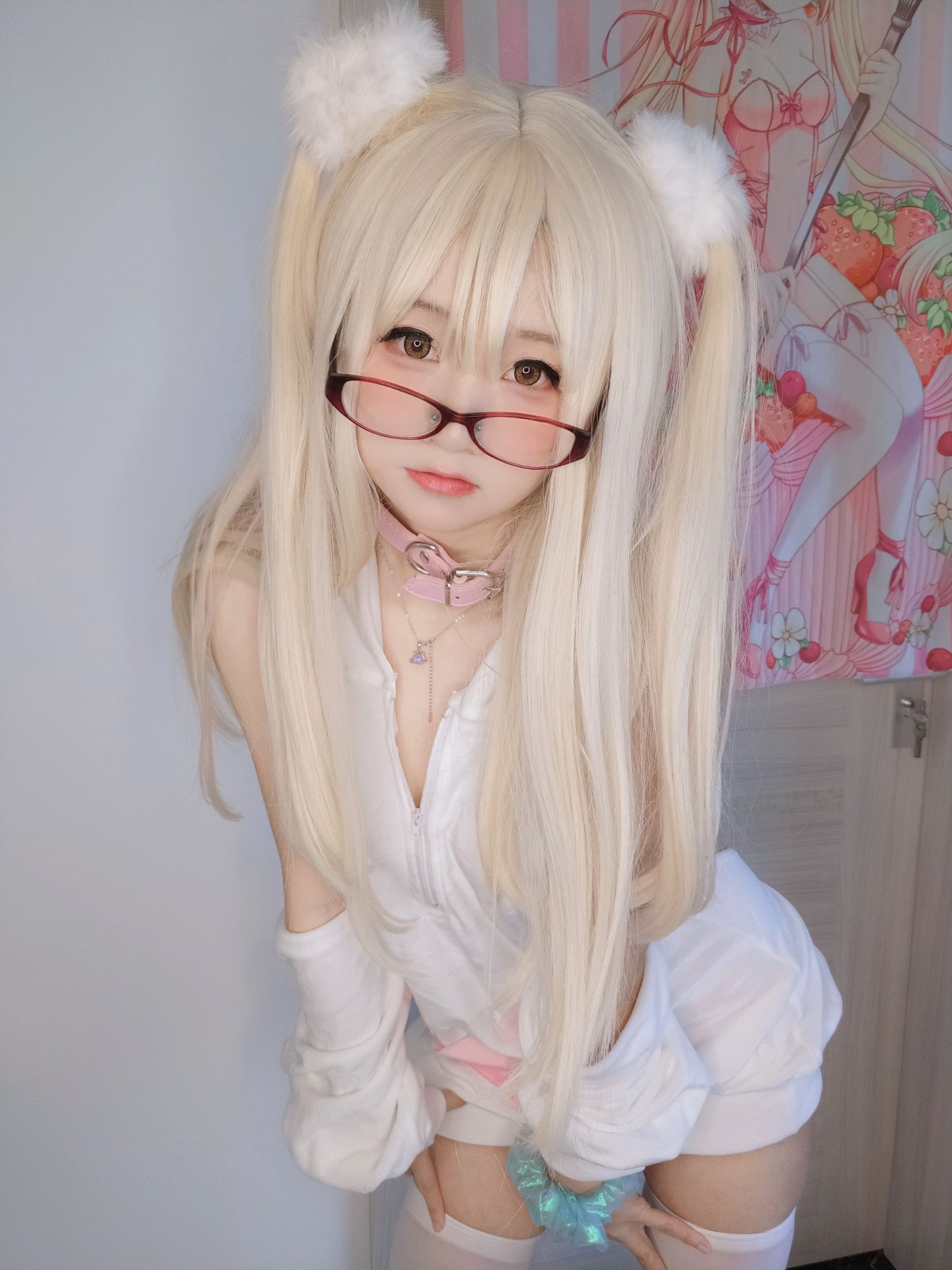 [福利COS] 萌妹子Coser摇摇乐yoyo - 白いクリーム