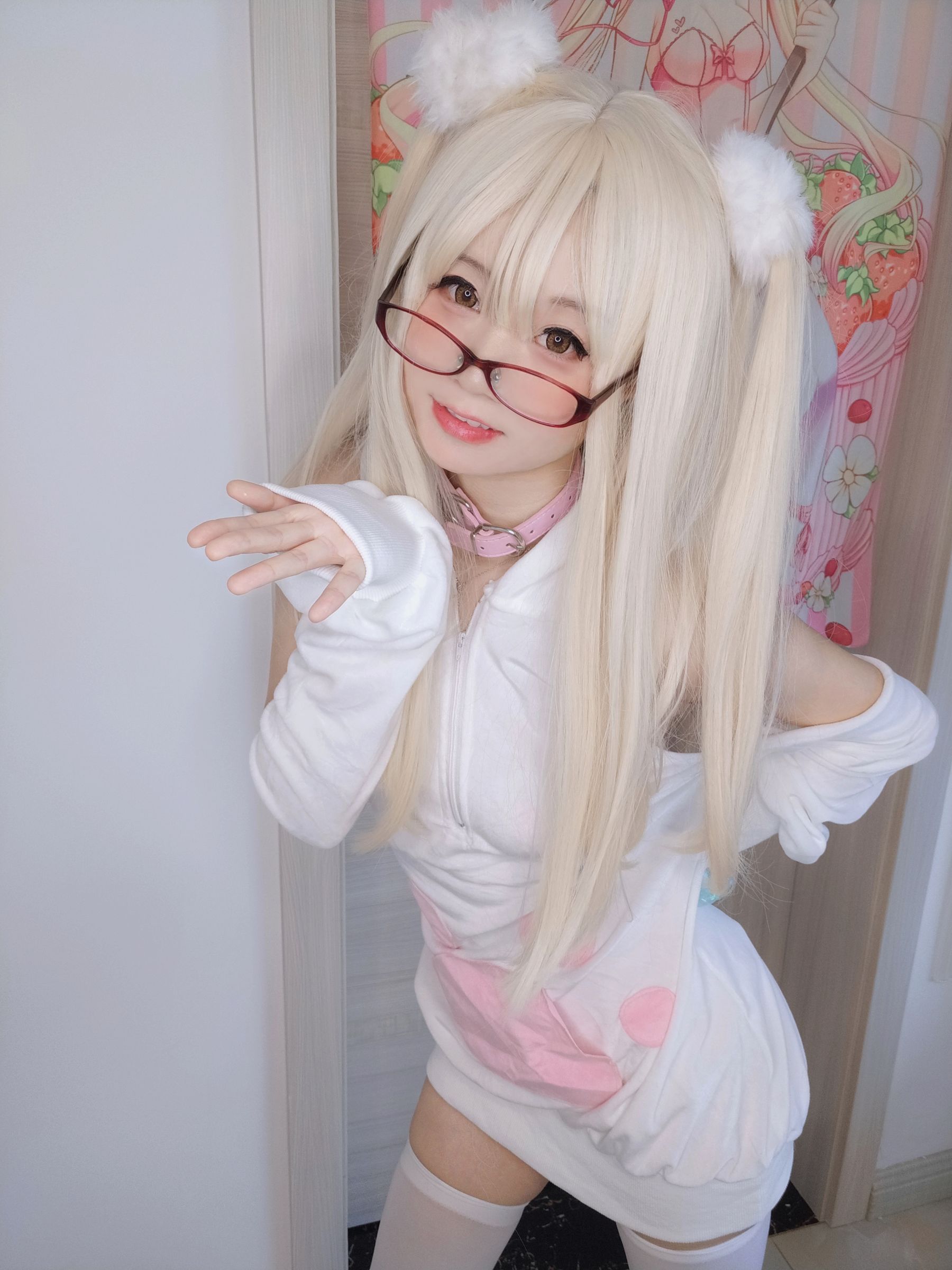 [福利COS] 萌妹子Coser摇摇乐yoyo - 白いクリーム