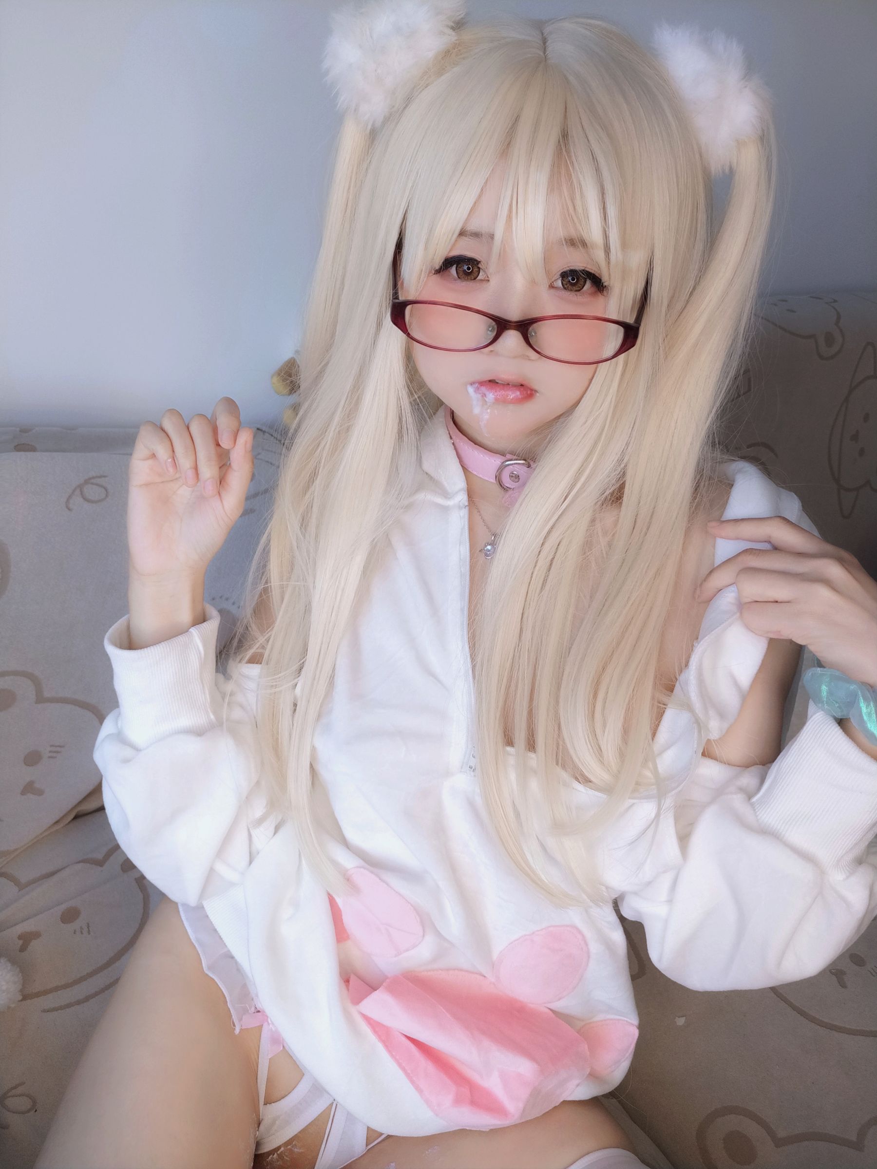 [福利COS] 萌妹子Coser摇摇乐yoyo - 白いクリーム