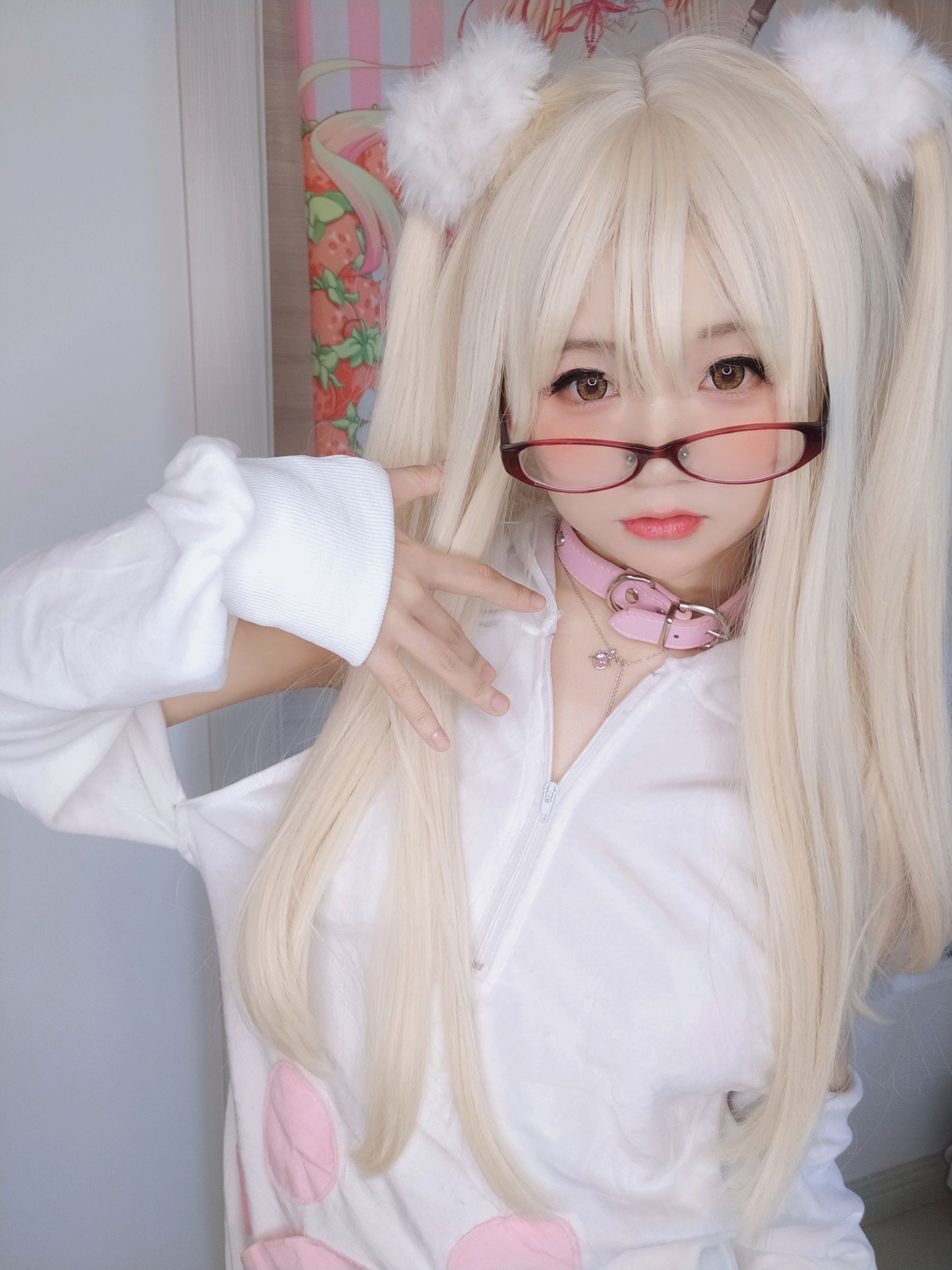 [福利COS] 萌妹子Coser摇摇乐yoyo - 白いクリーム