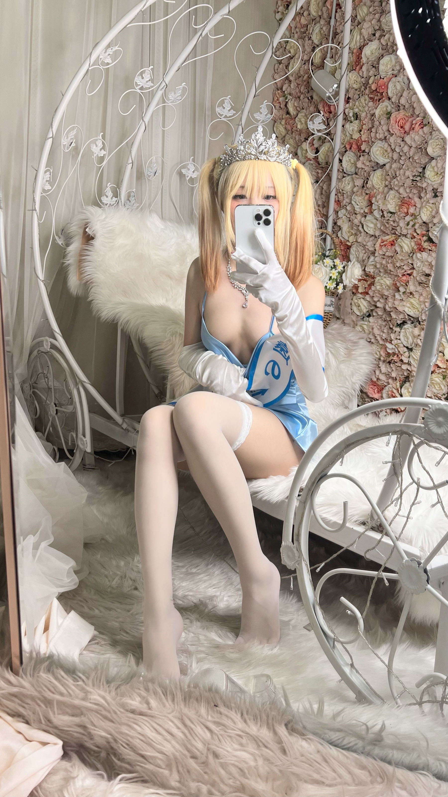 [福利COS] 萌妹子Coser摇摇乐yoyo - 闪光色