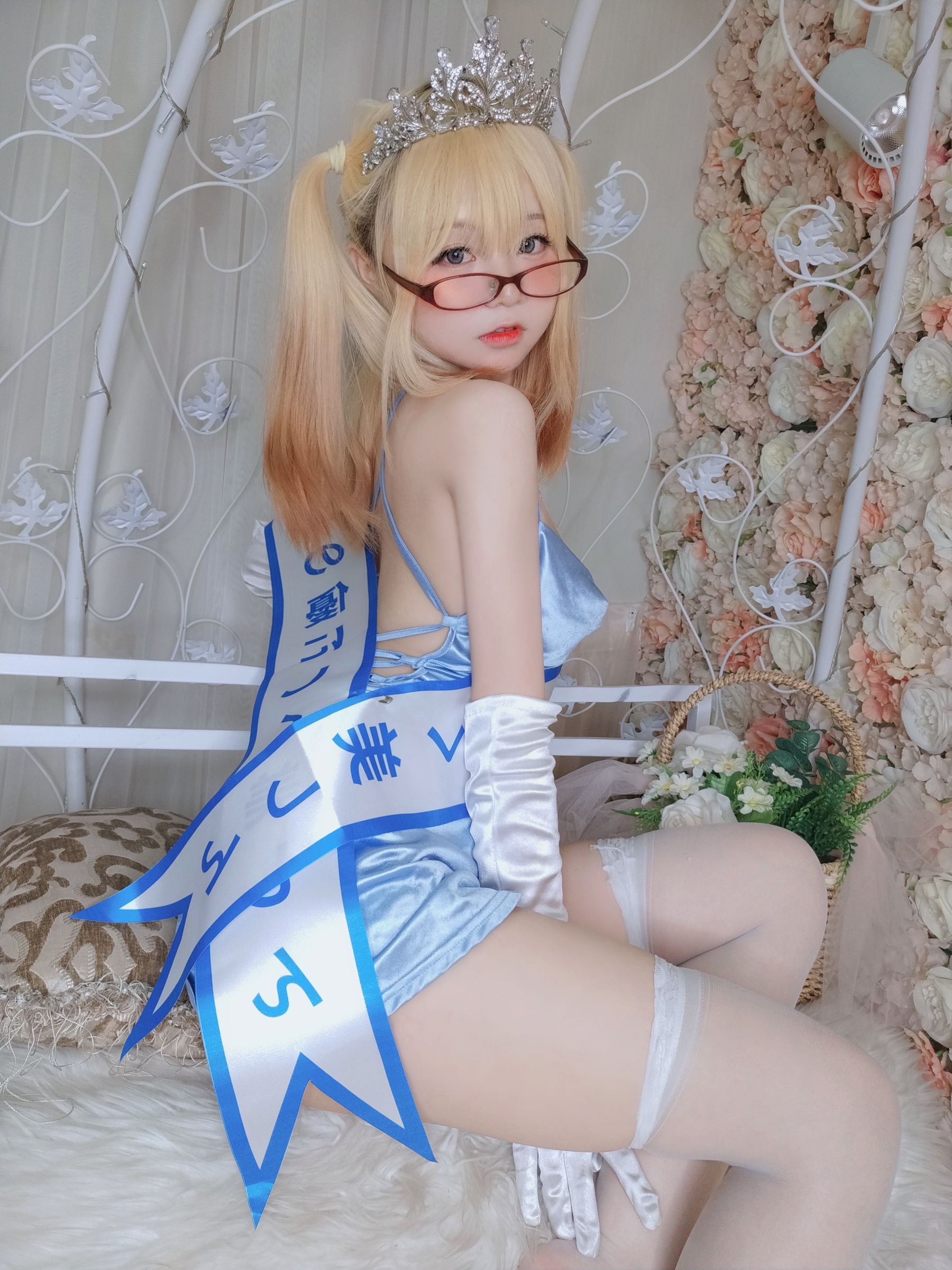 [福利COS] 萌妹子Coser摇摇乐yoyo - 闪光色