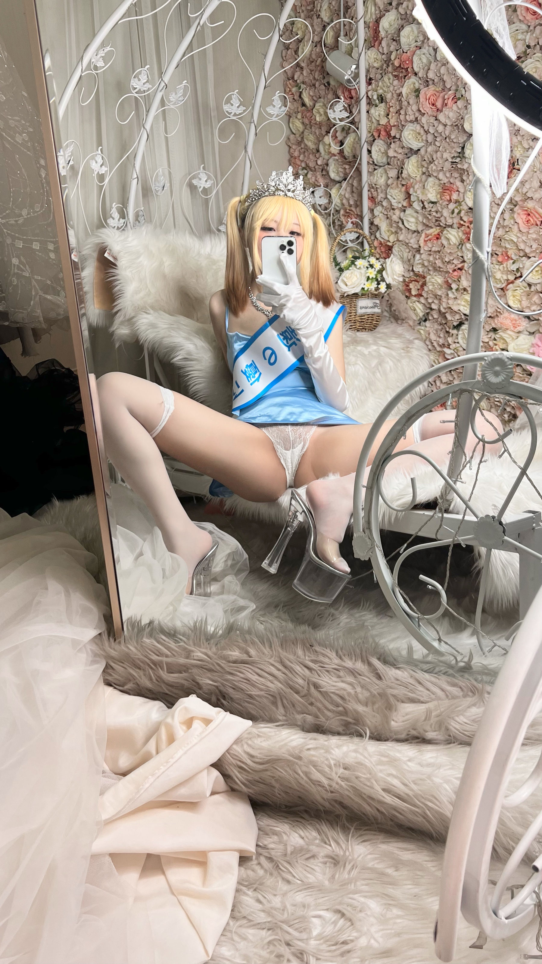[福利COS] 萌妹子Coser摇摇乐yoyo - 闪光色