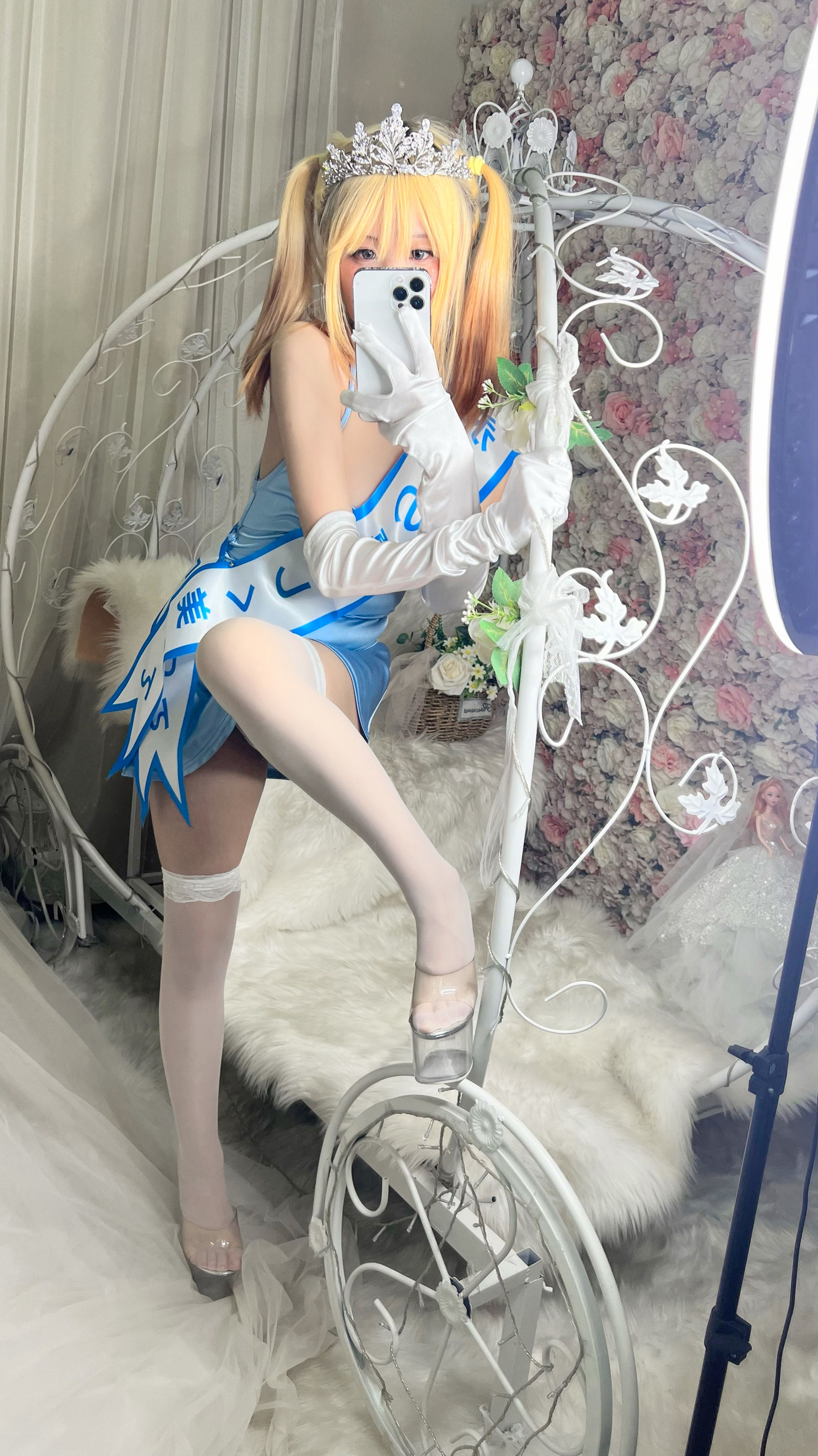 [福利COS] 萌妹子Coser摇摇乐yoyo - 闪光色