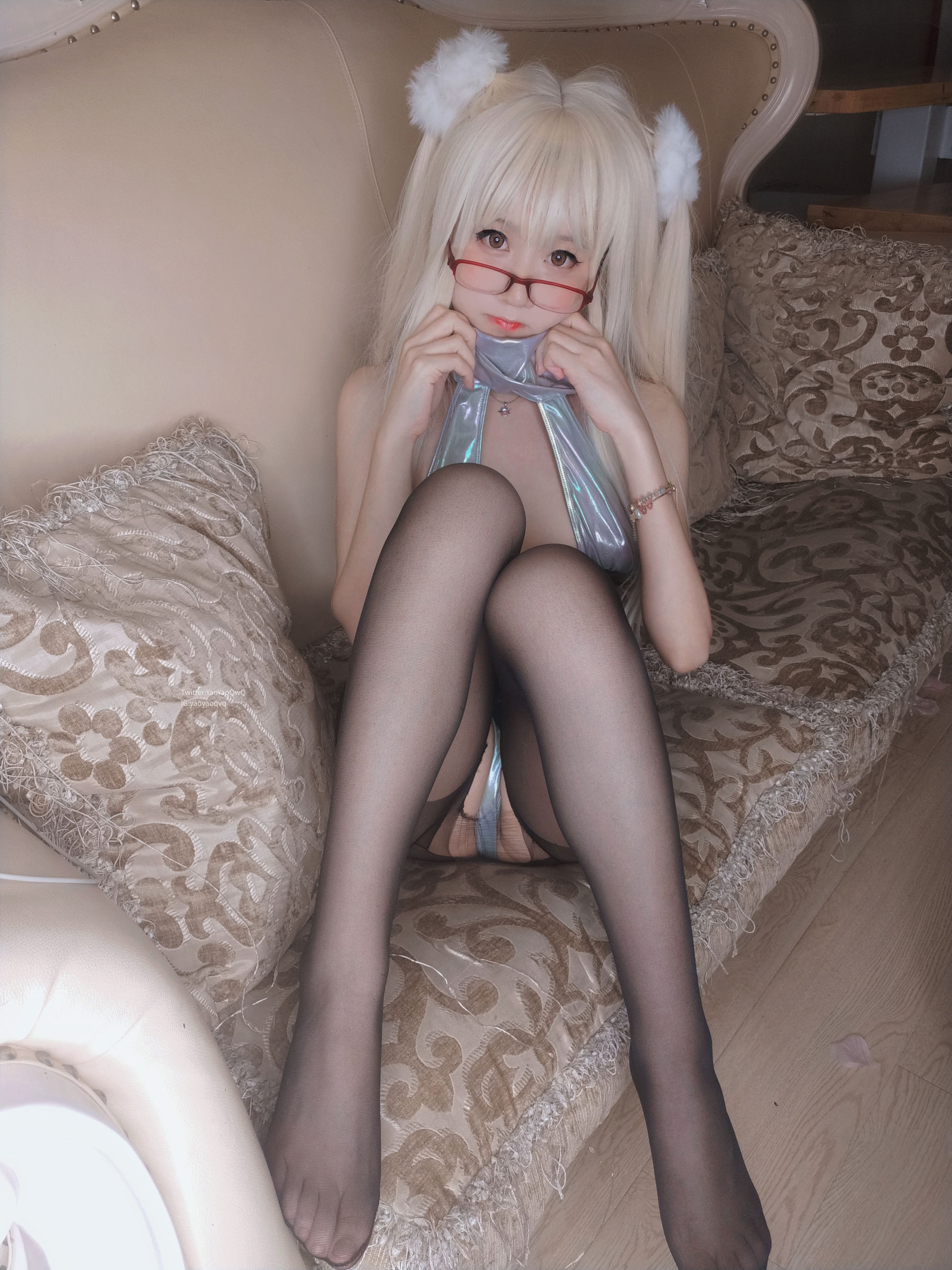 [福利COS] 萌妹子Coser摇摇乐yoyo fantia 黑丝猫女