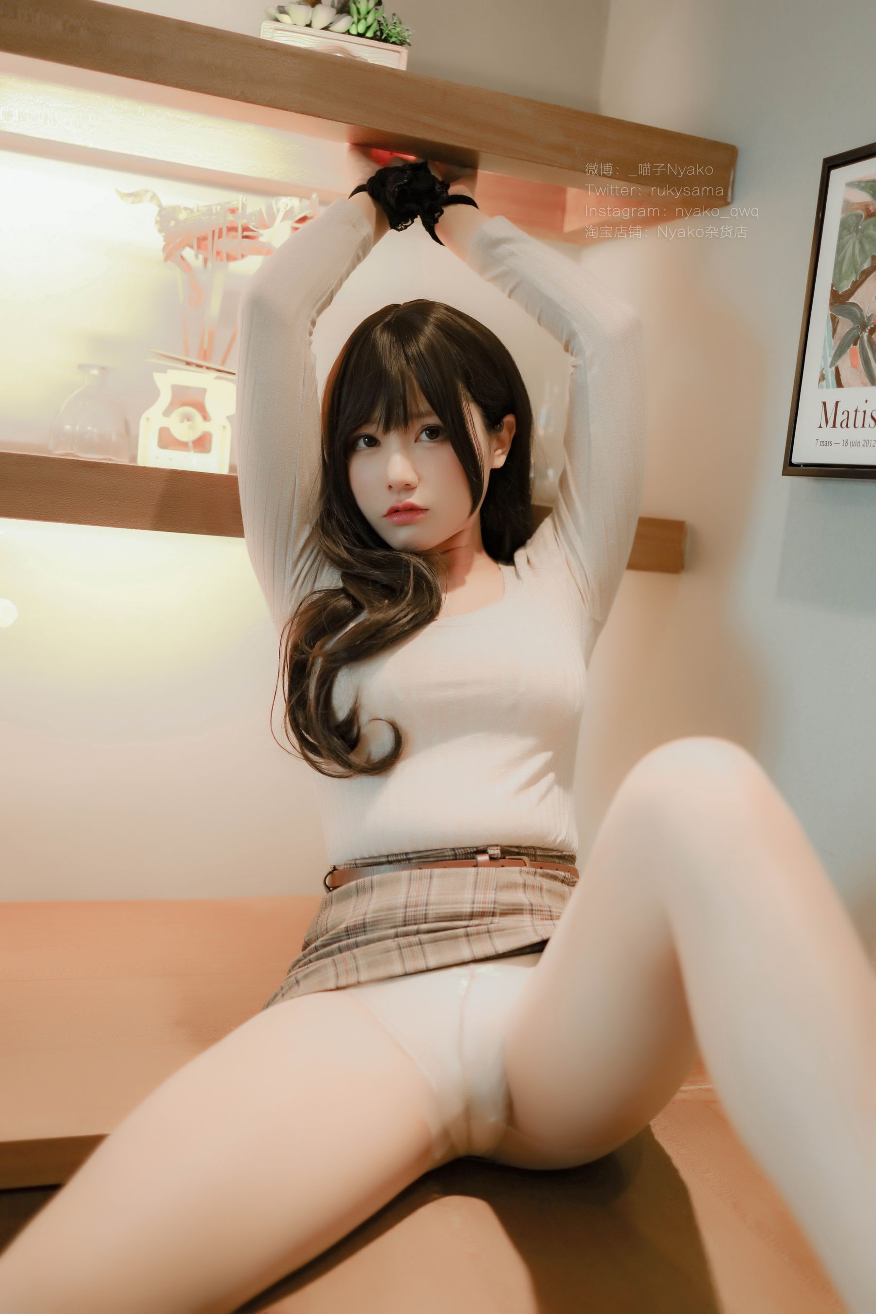 [福利COS] 萌妹子Nyako喵子 - 人妻本
