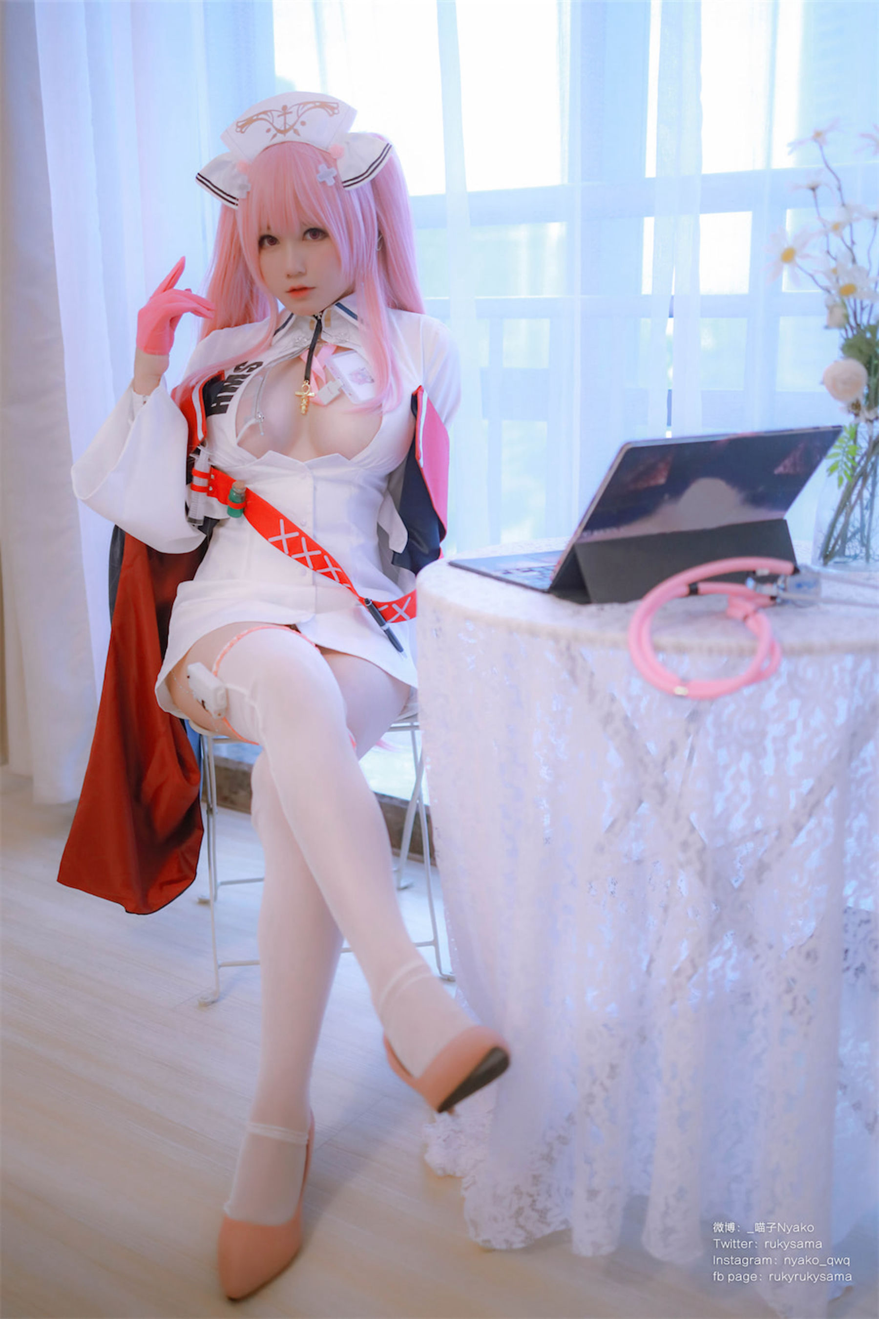 [福利COS] 萌妹子Nyako喵子 - 英仙座护士