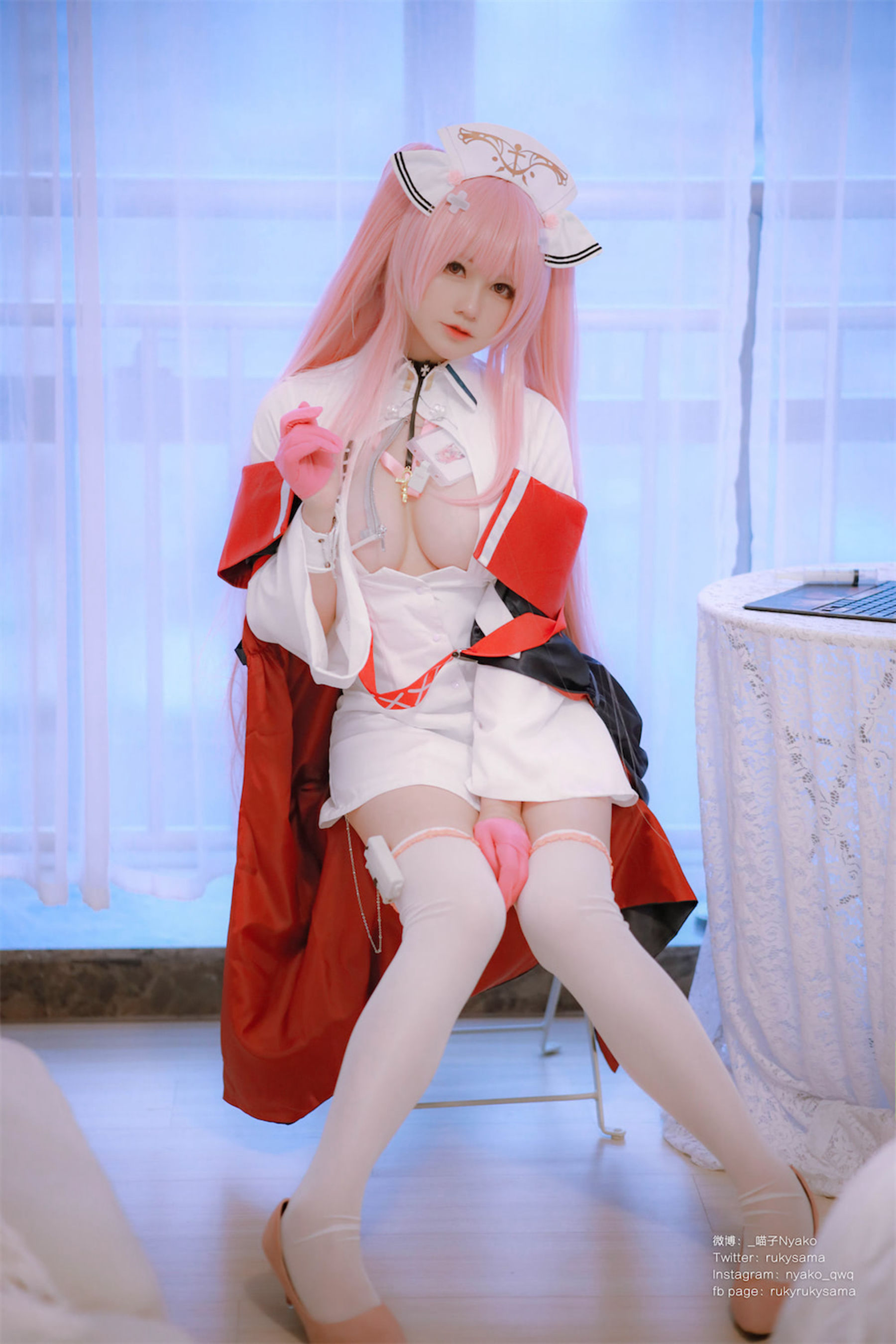 [福利COS] 萌妹子Nyako喵子 - 英仙座护士