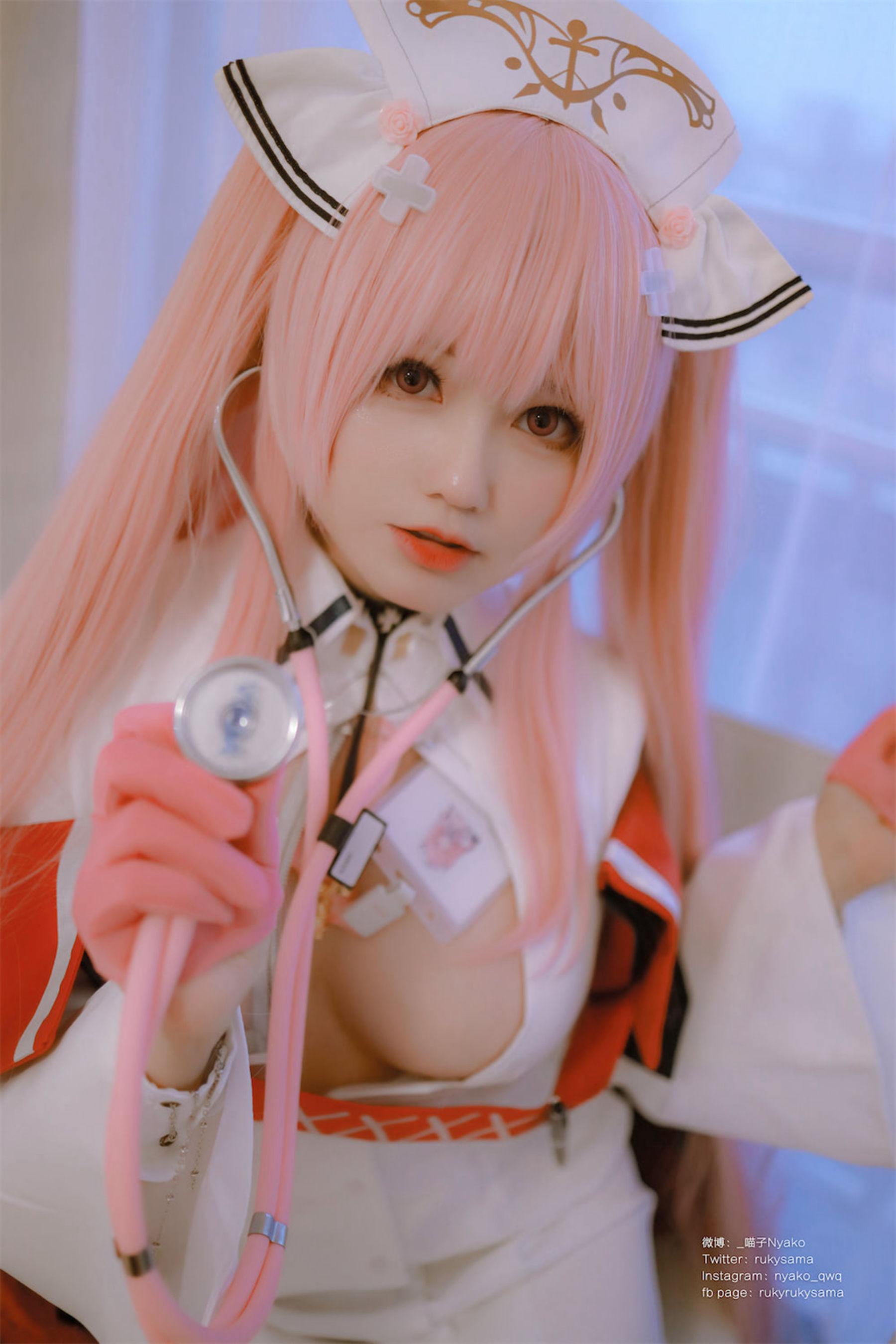[福利COS] 萌妹子Nyako喵子 - 英仙座护士