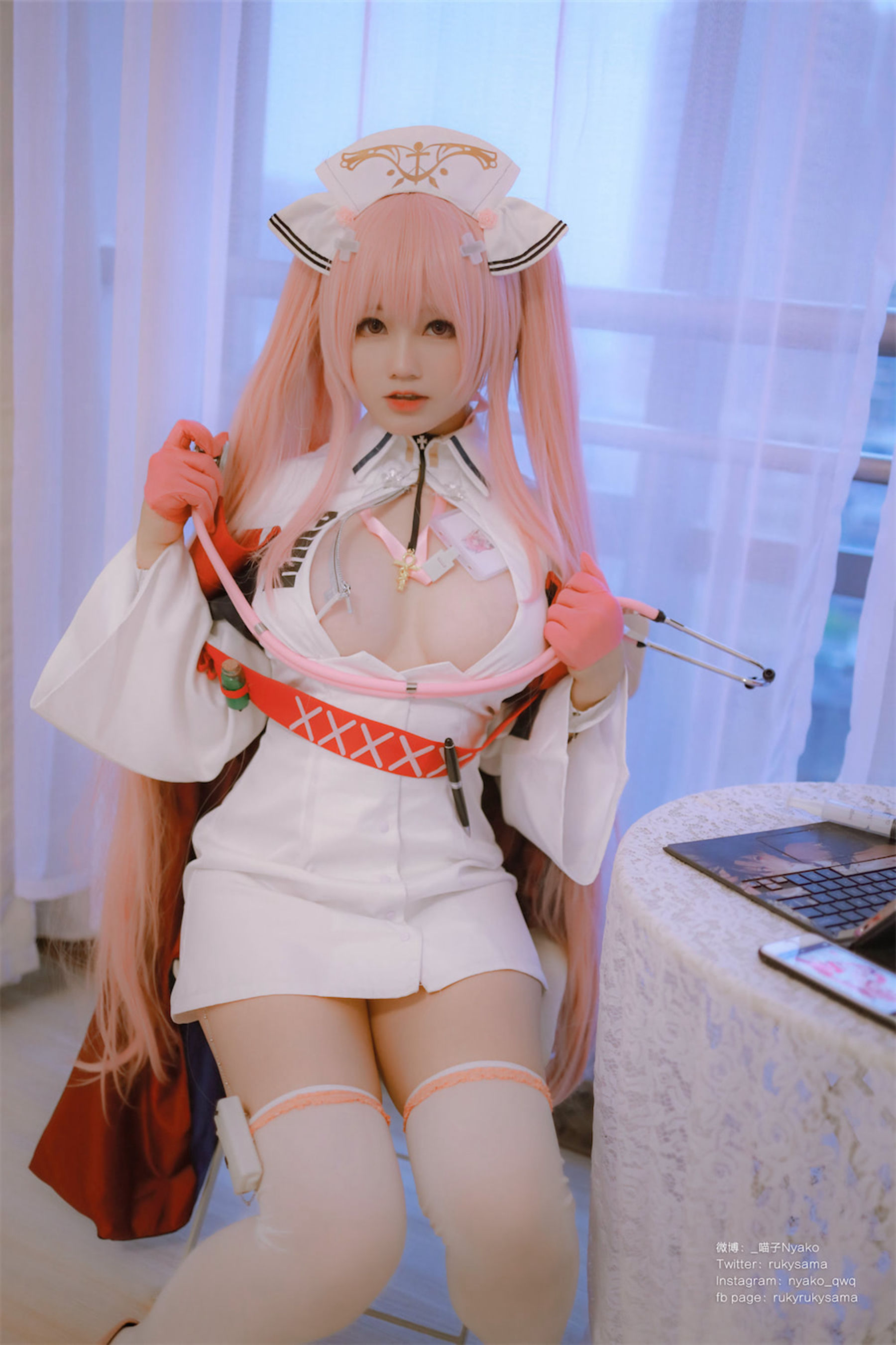 [福利COS] 萌妹子Nyako喵子 - 英仙座护士