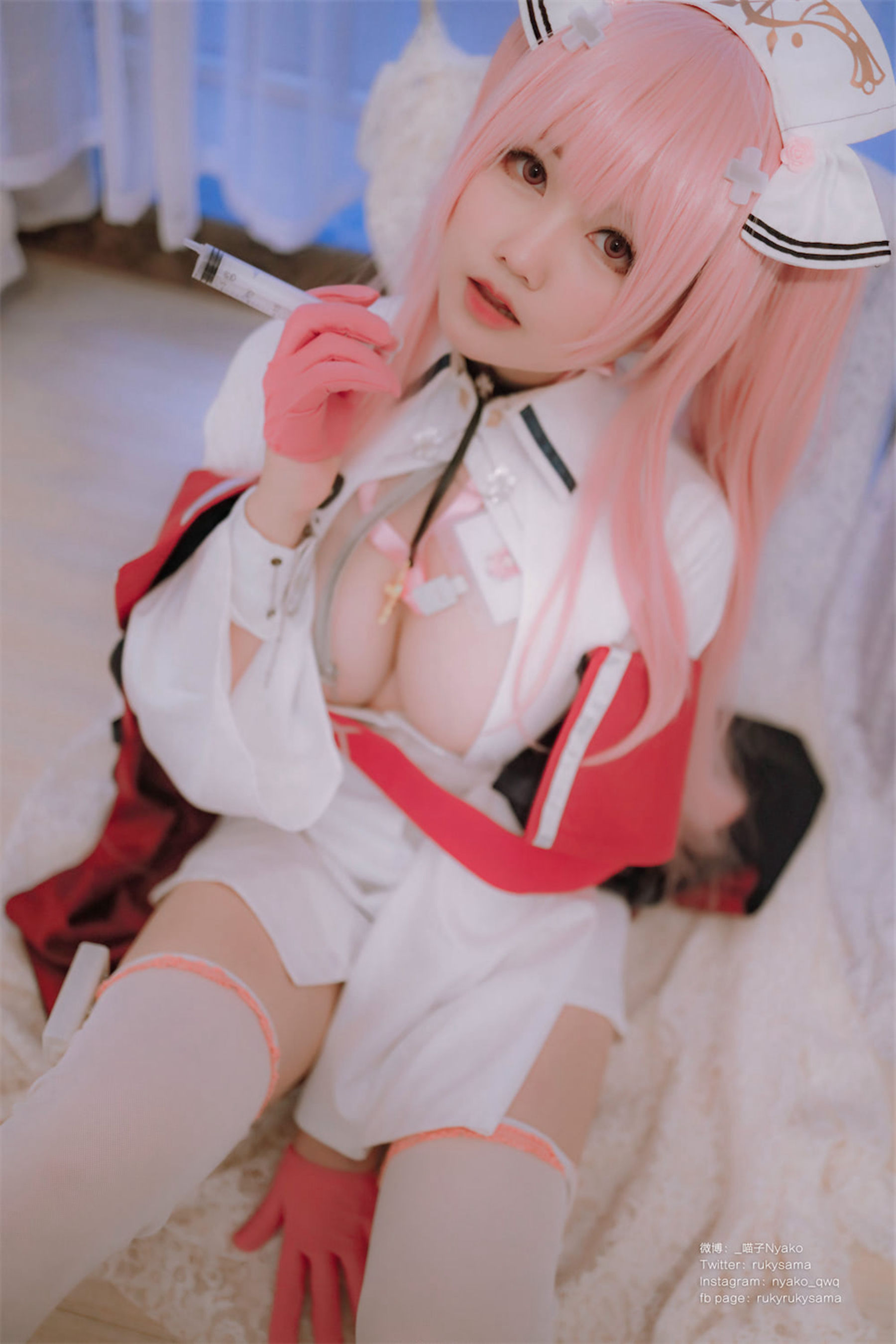 [福利COS] 萌妹子Nyako喵子 - 英仙座护士