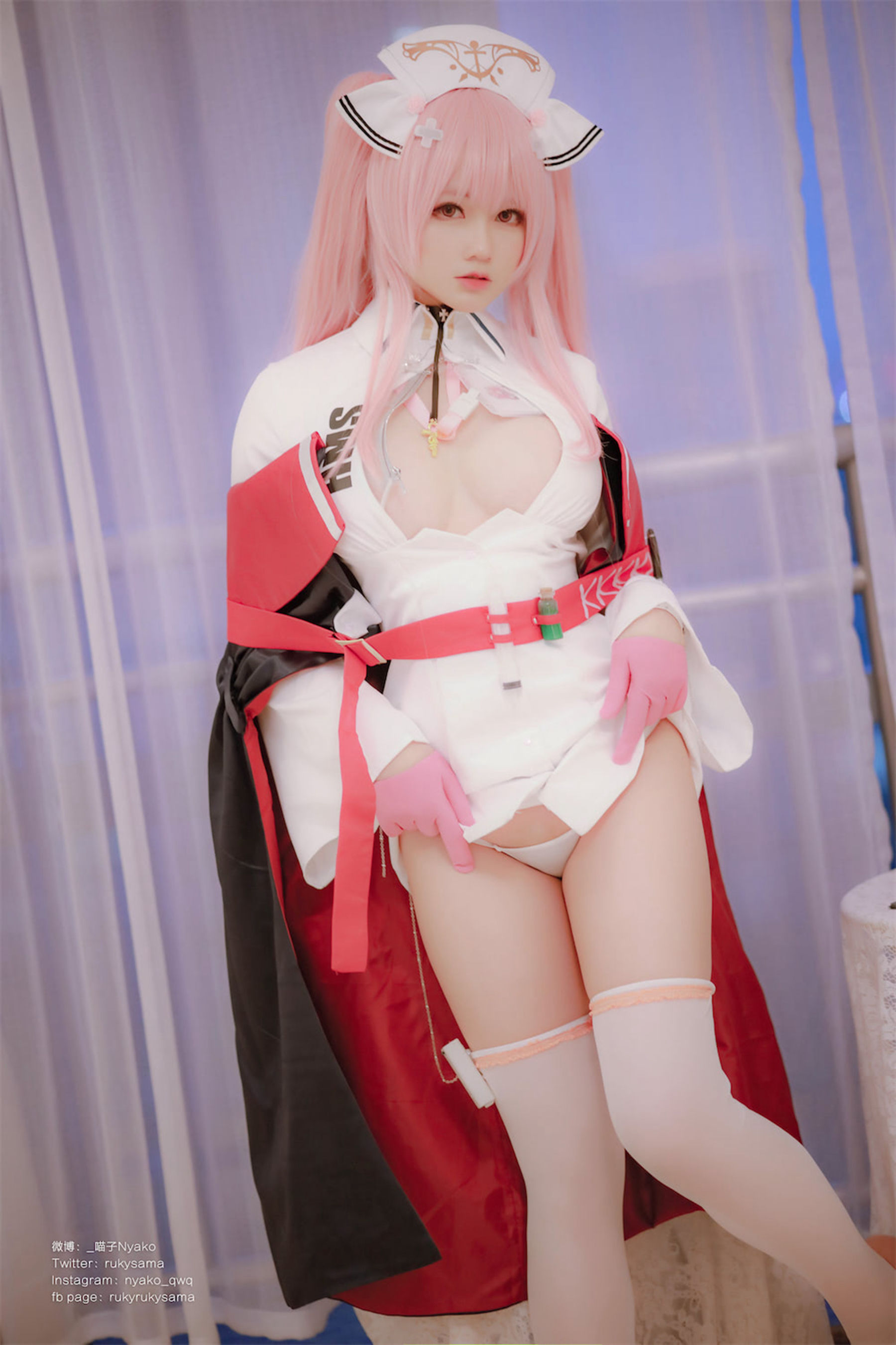 [福利COS] 萌妹子Nyako喵子 - 英仙座护士