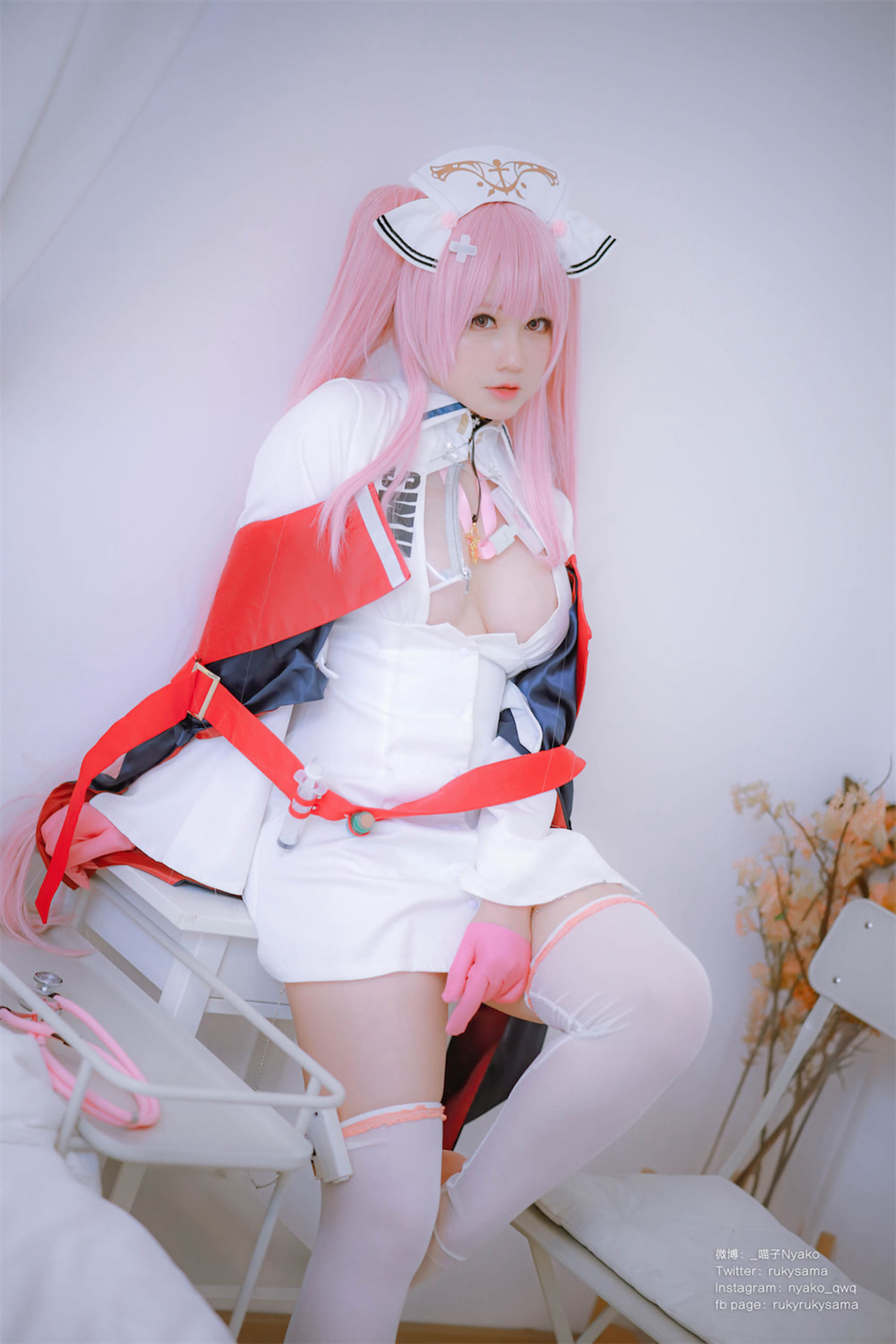 [福利COS] 萌妹子Nyako喵子 - 英仙座护士