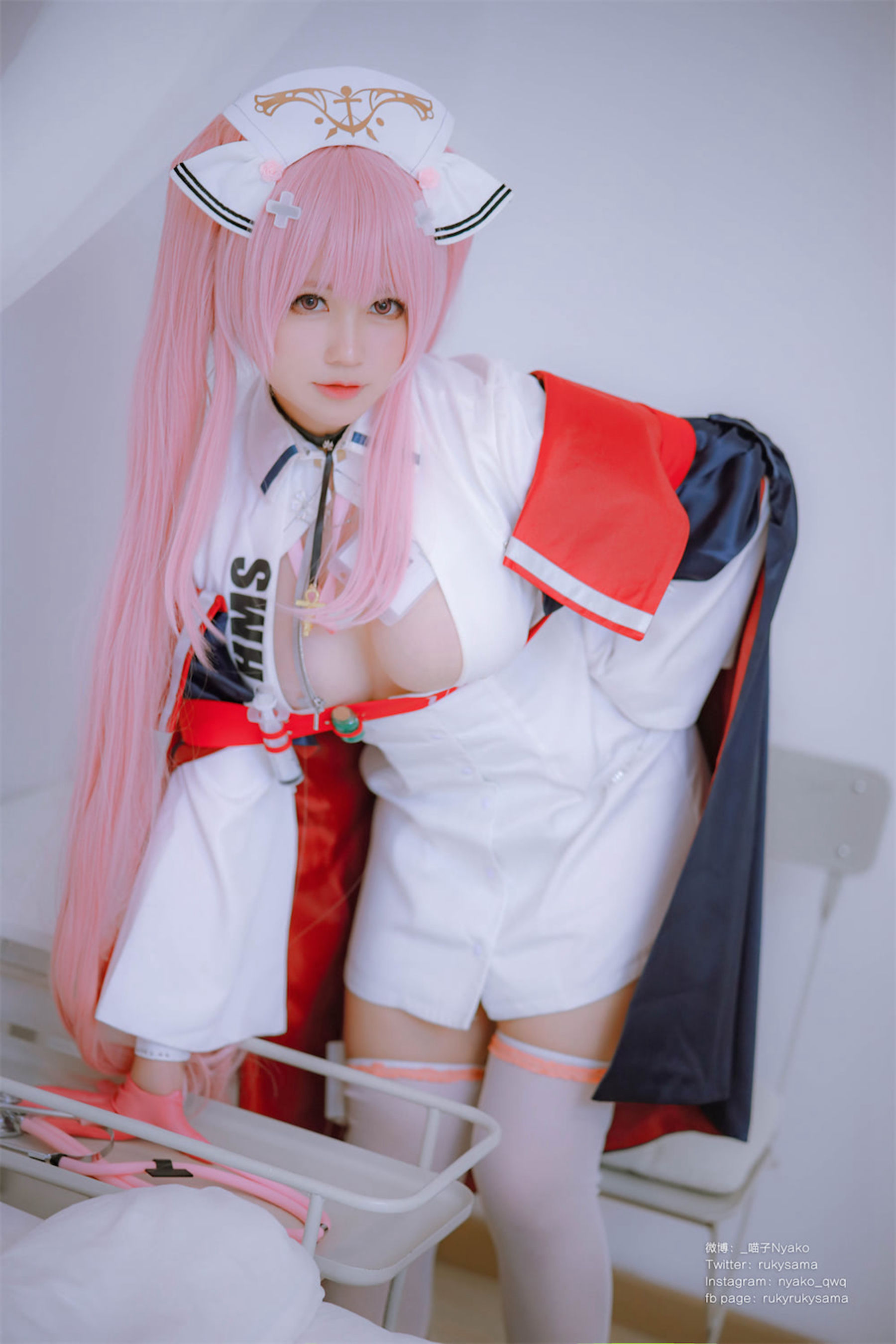 [福利COS] 萌妹子Nyako喵子 - 英仙座护士