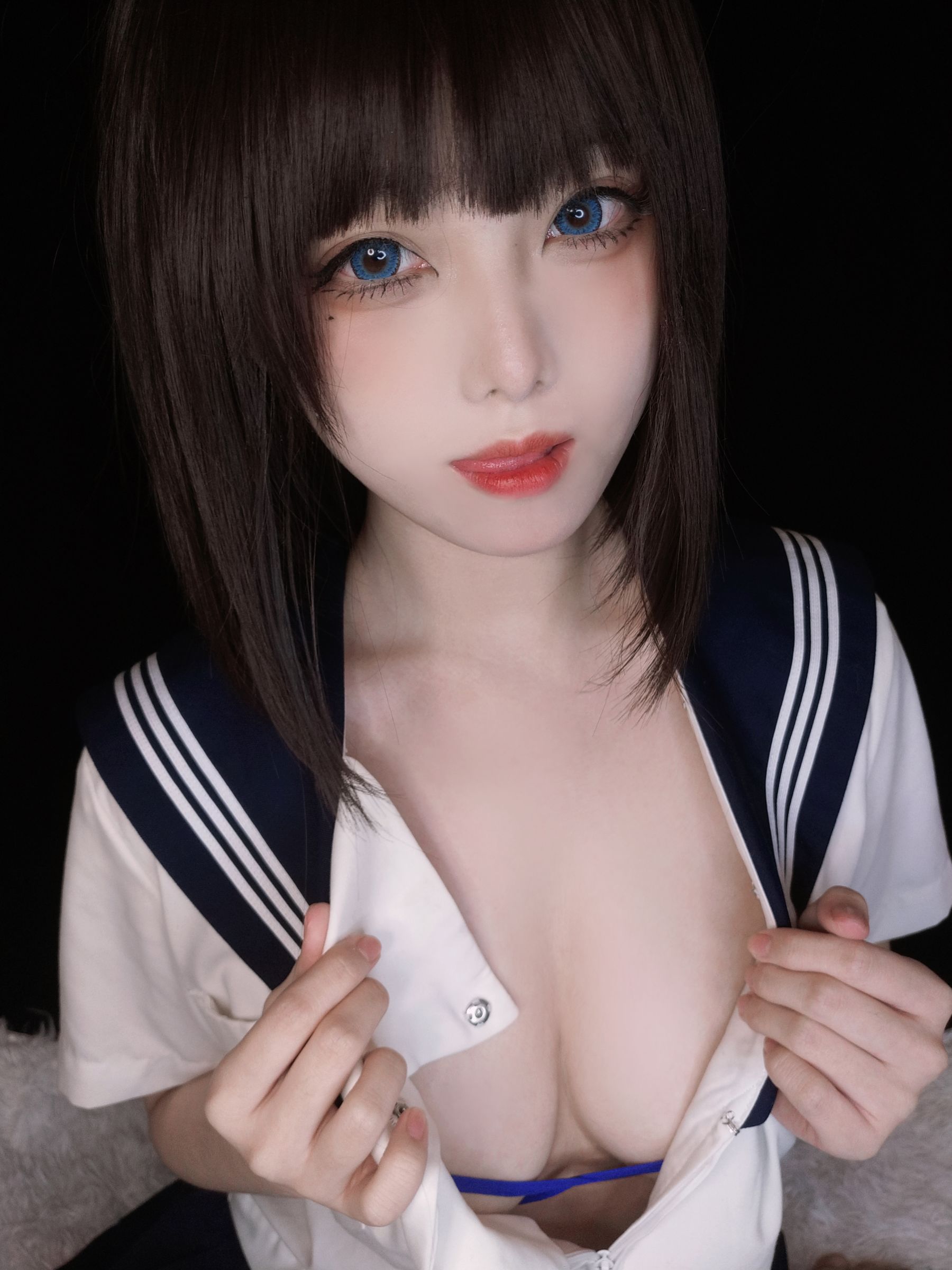 [福利COS] 萌系小姐姐蜜汁猫裘 - 坏学妹自拍