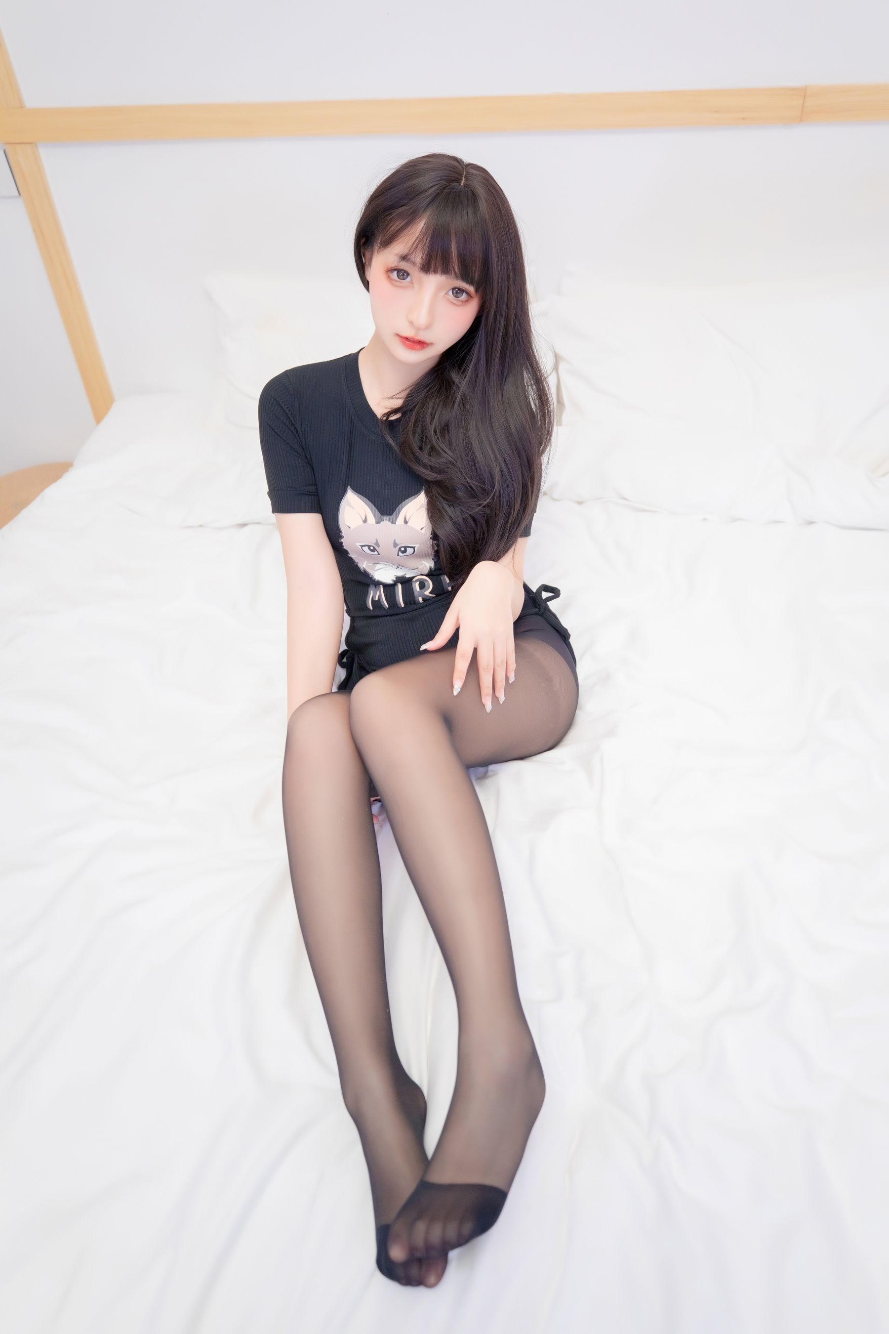 [福利COS] 萝莉神楽板真冬之21年11月微博订阅