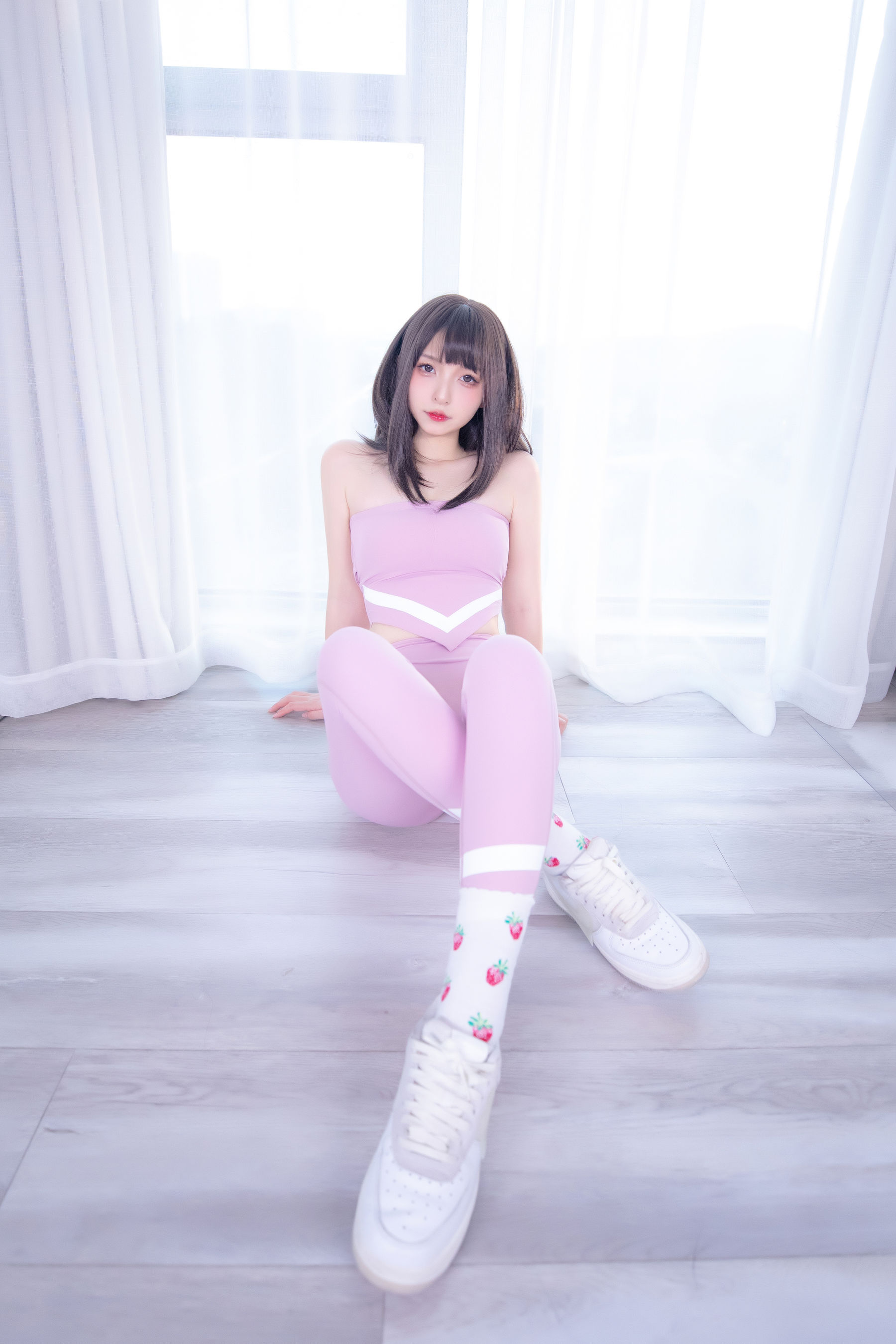 [福利COS] 萝莉神楽板真冬 草莓蜜桃