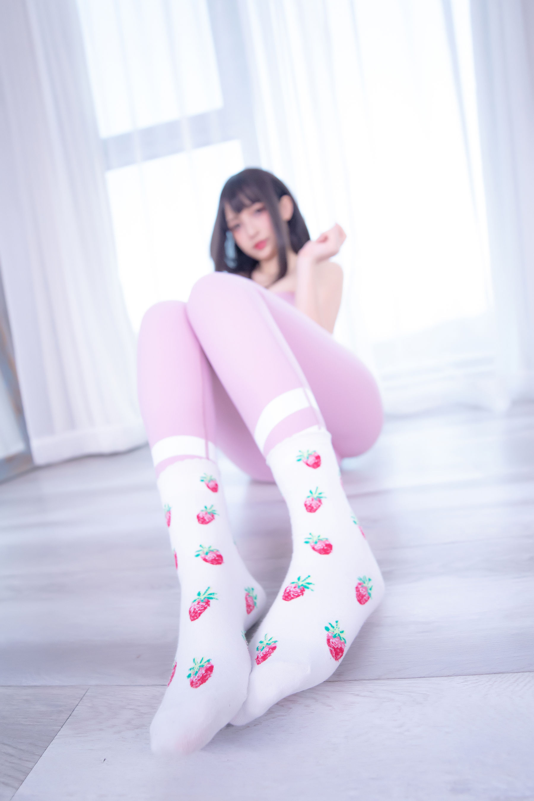 [福利COS] 萝莉神楽板真冬 草莓蜜桃