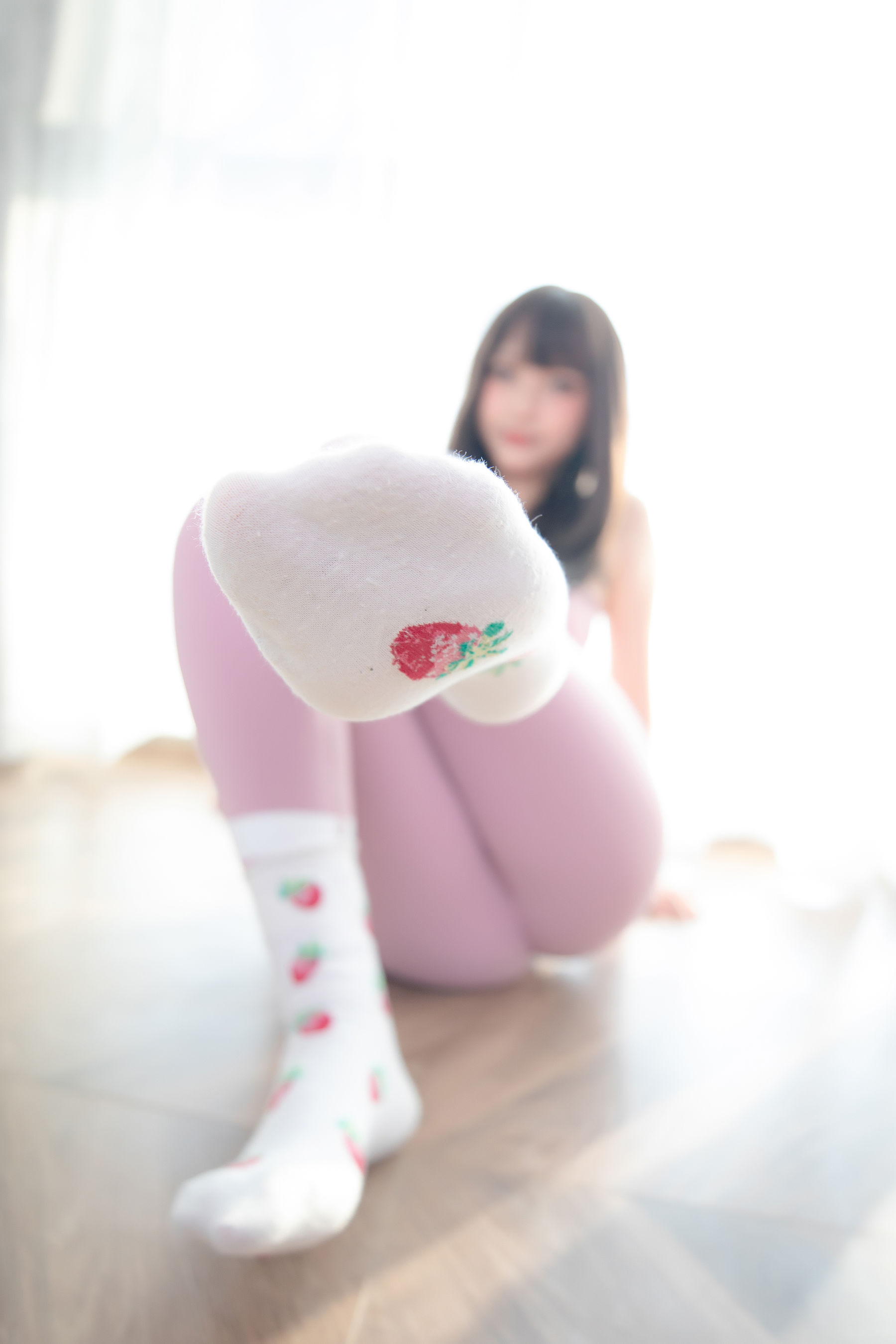 [福利COS] 萝莉神楽板真冬 草莓蜜桃