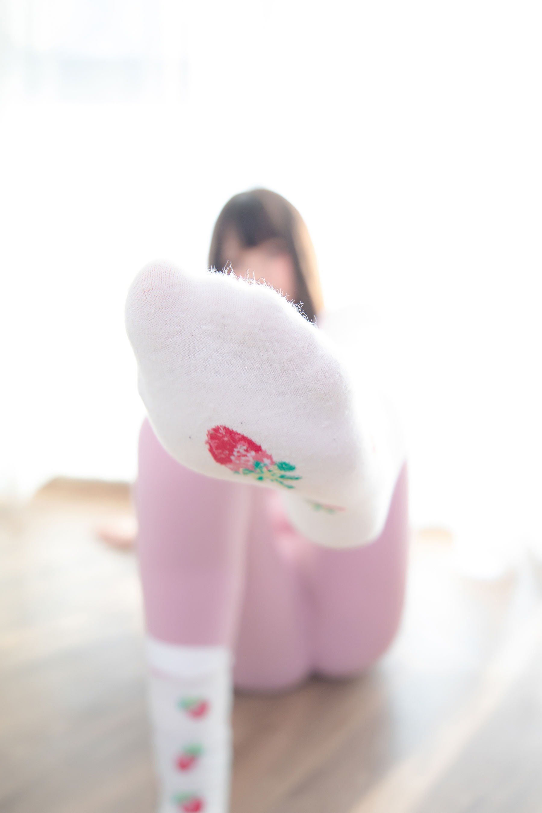 [福利COS] 萝莉神楽板真冬 草莓蜜桃