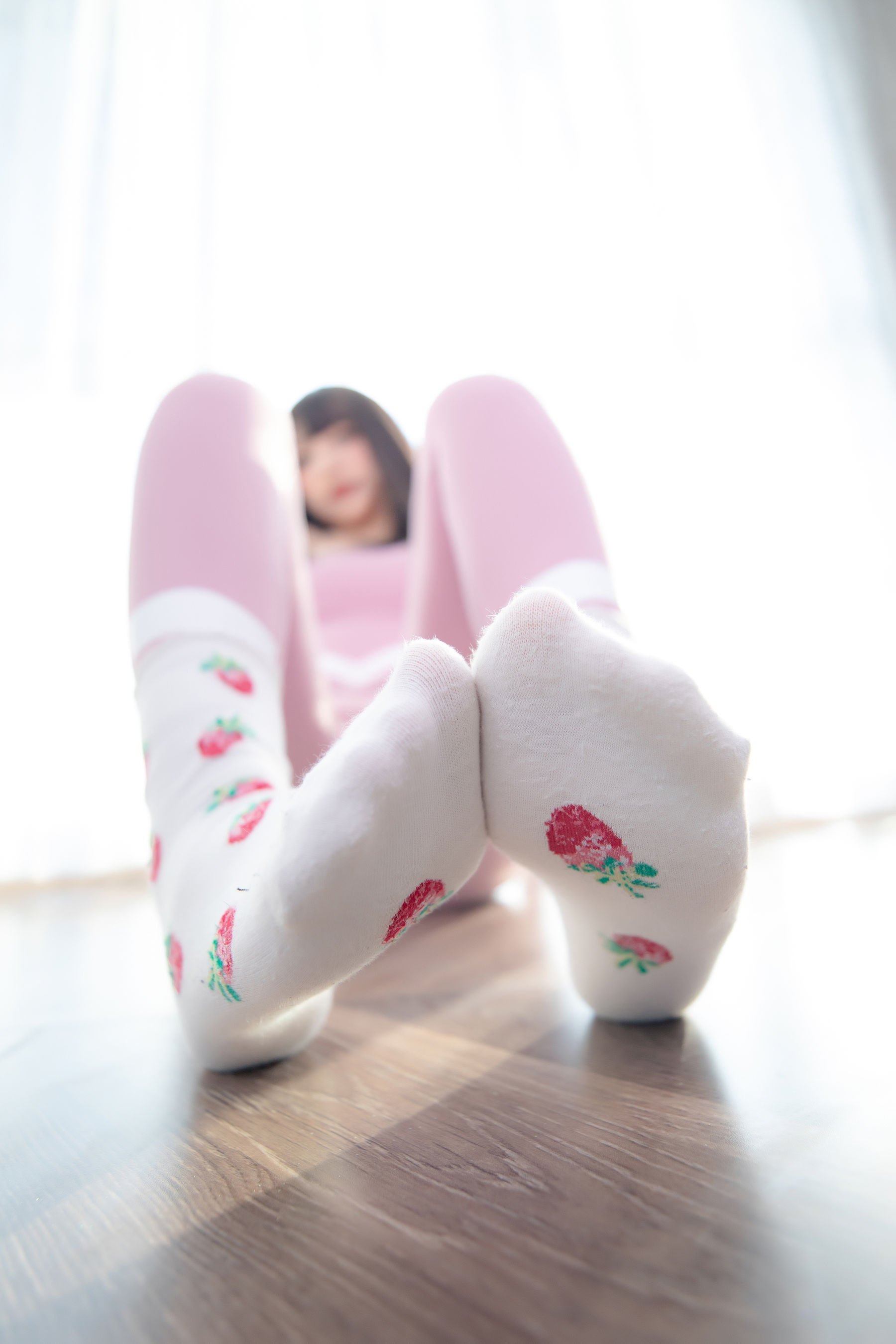 [福利COS] 萝莉神楽板真冬 草莓蜜桃