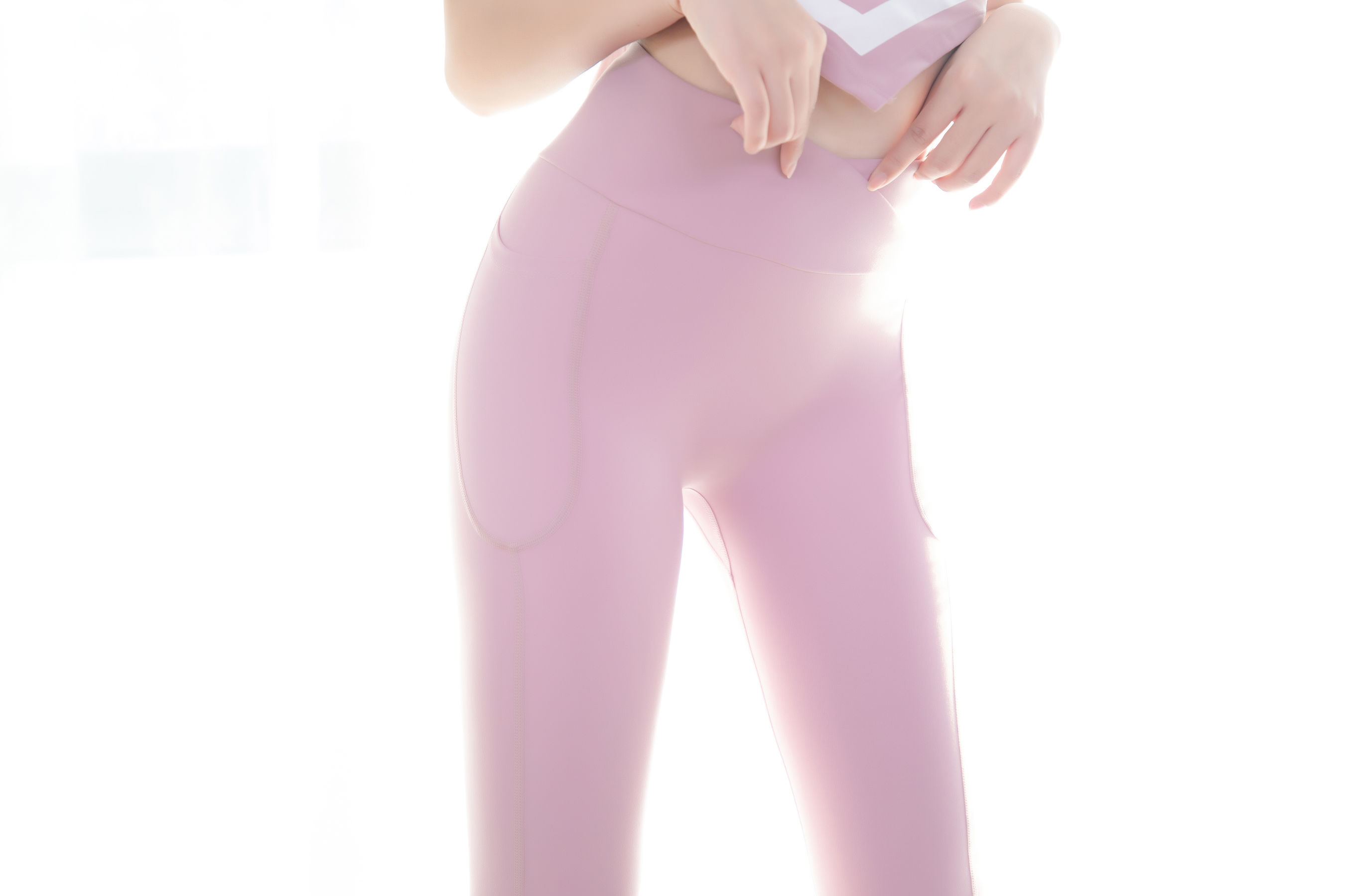 [福利COS] 萝莉神楽板真冬 草莓蜜桃