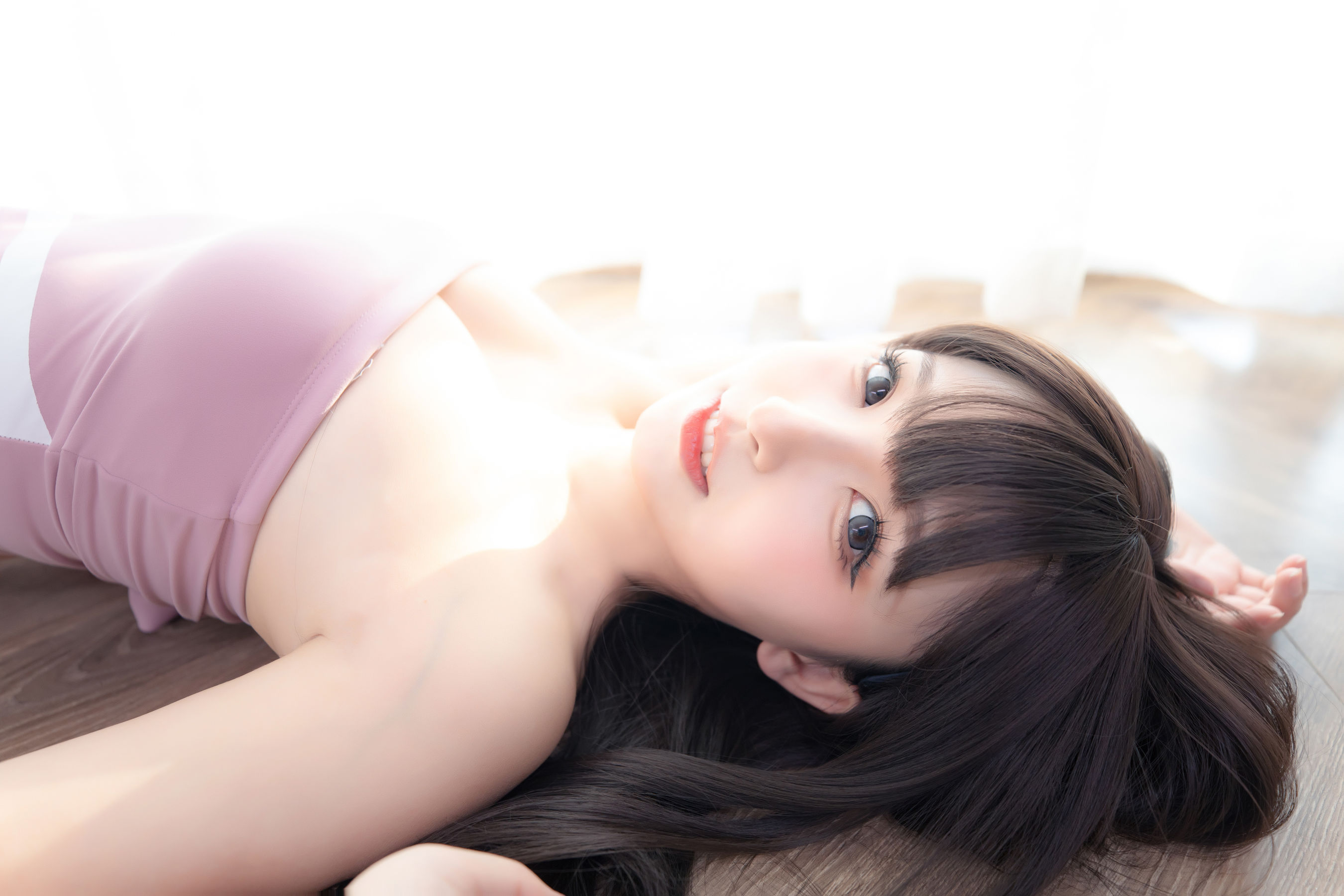 [福利COS] 萝莉神楽板真冬 草莓蜜桃