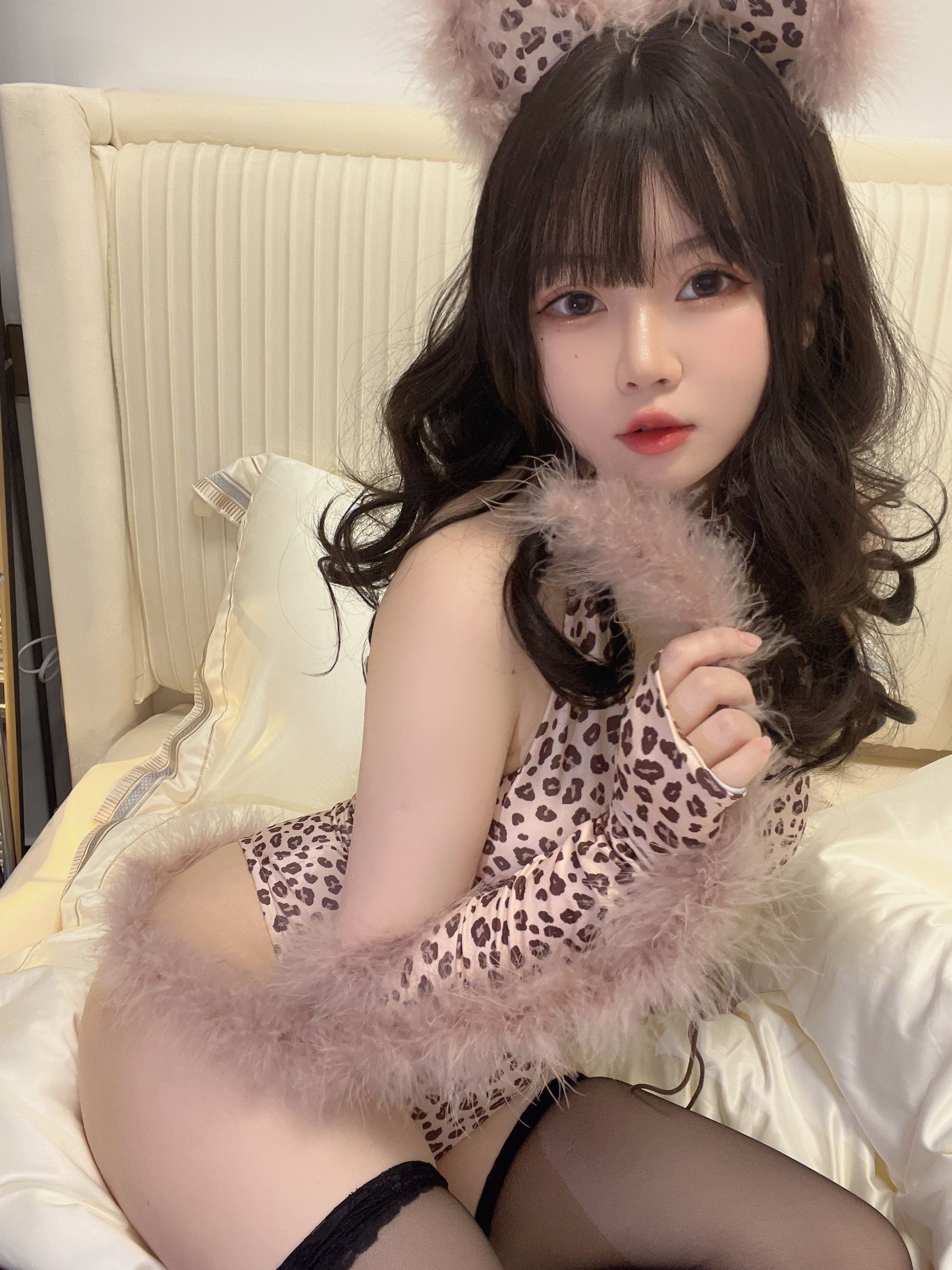 [福利COS] 蜜桃少女是依酱呀 - 豹女