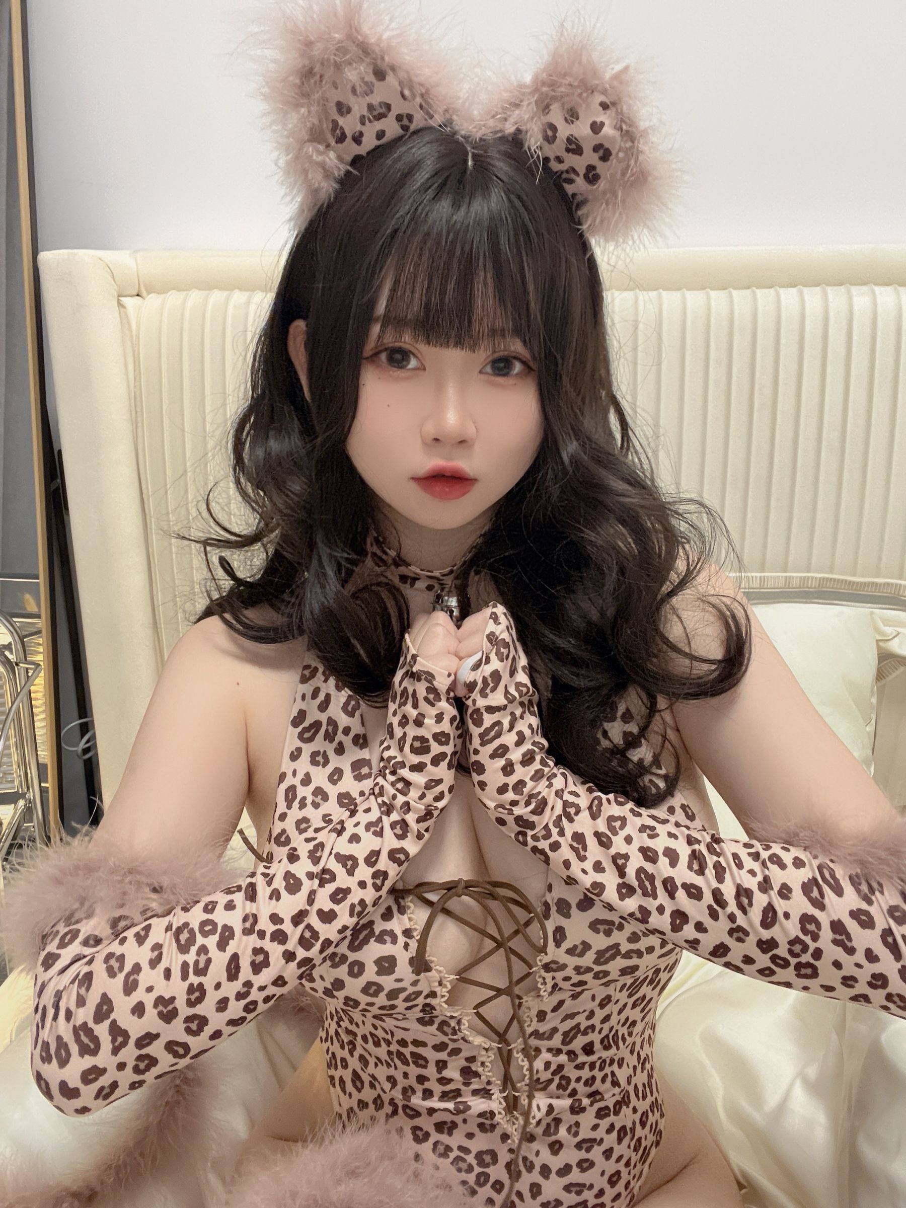 [福利COS] 蜜桃少女是依酱呀 - 豹女