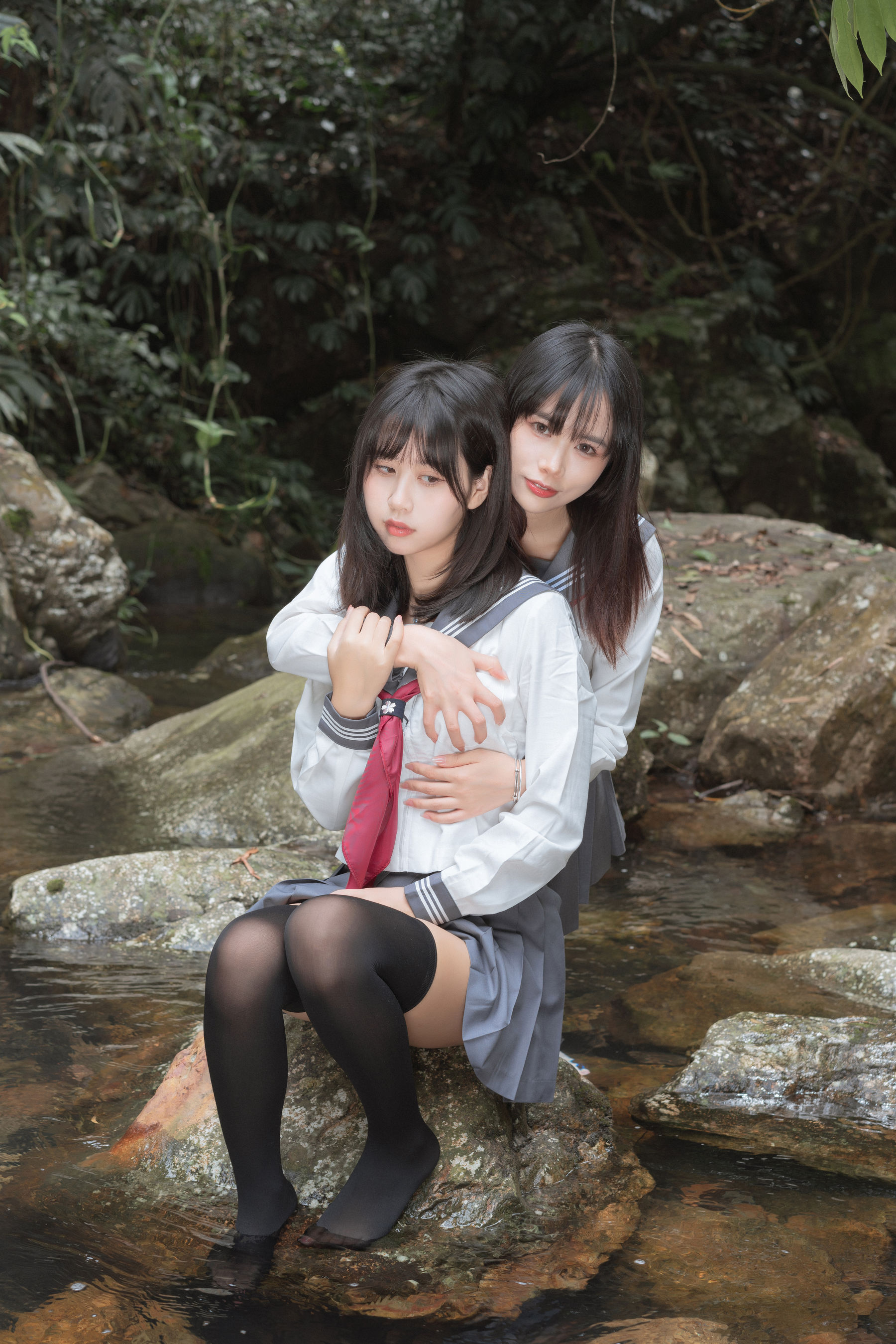 [福利COS] 阳光美少女萌芽儿o0 - 请叫我若生 小溪JK百合