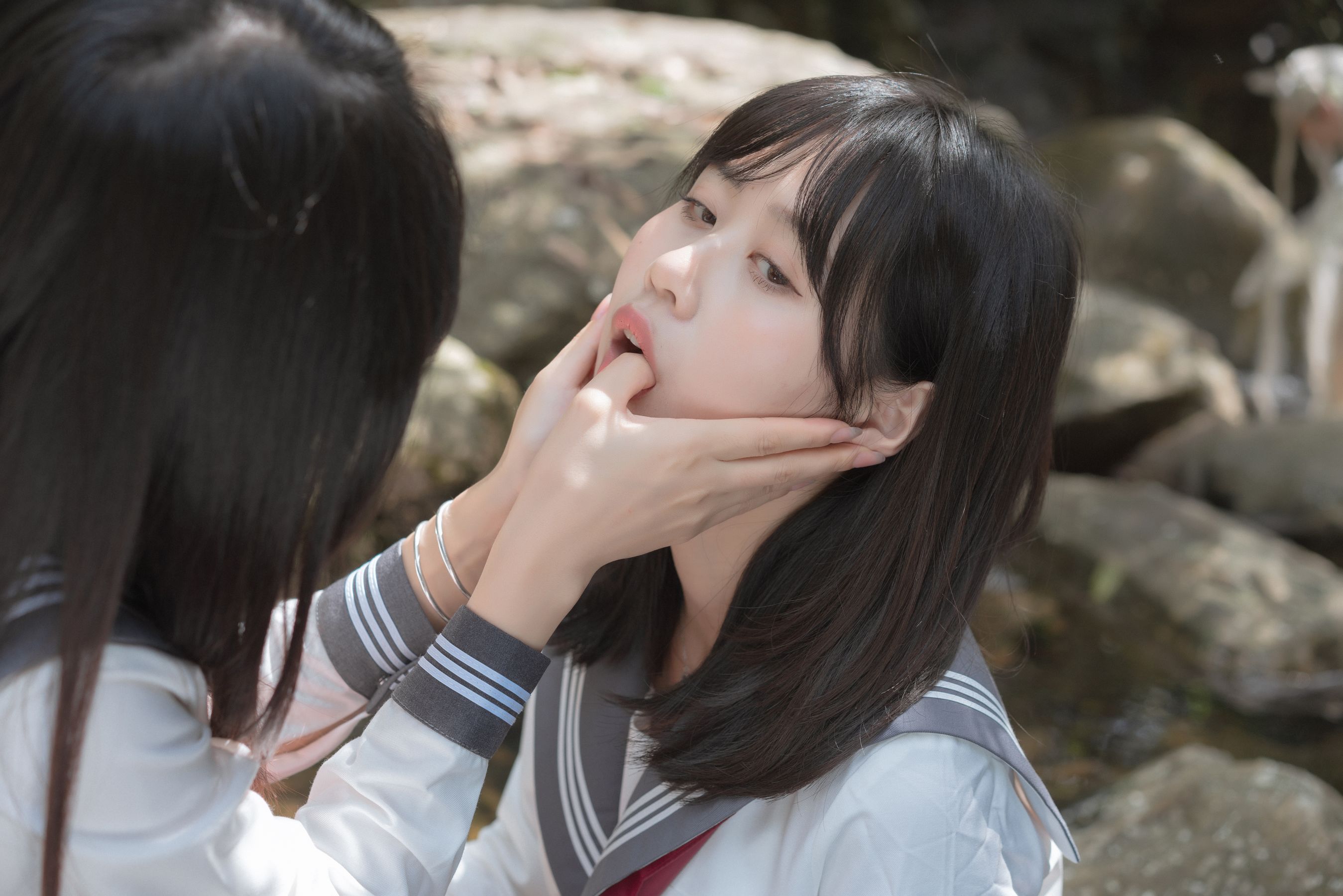 [福利COS] 阳光美少女萌芽儿o0 - 请叫我若生 小溪JK百合