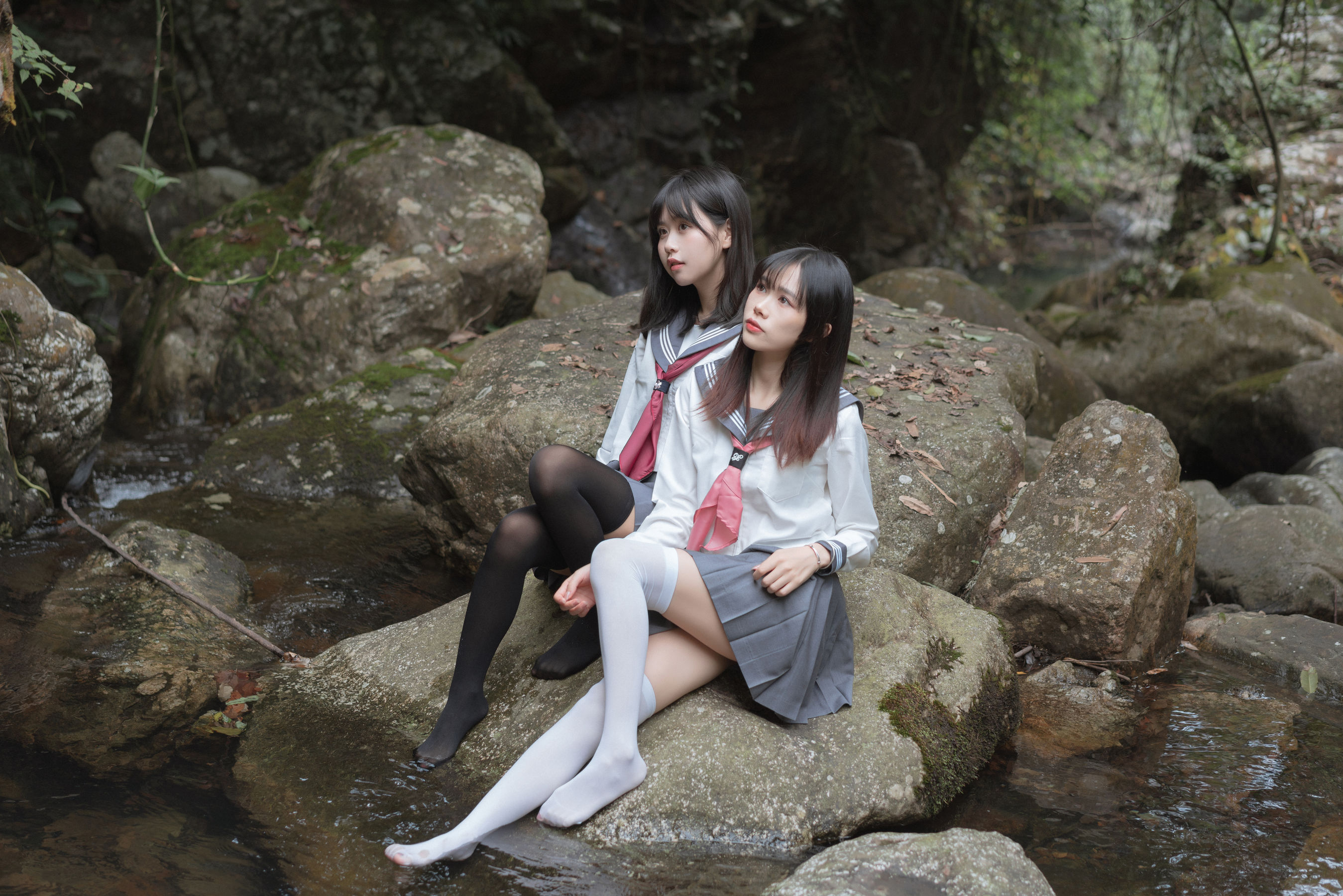 [福利COS] 阳光美少女萌芽儿o0 - 请叫我若生 小溪JK百合