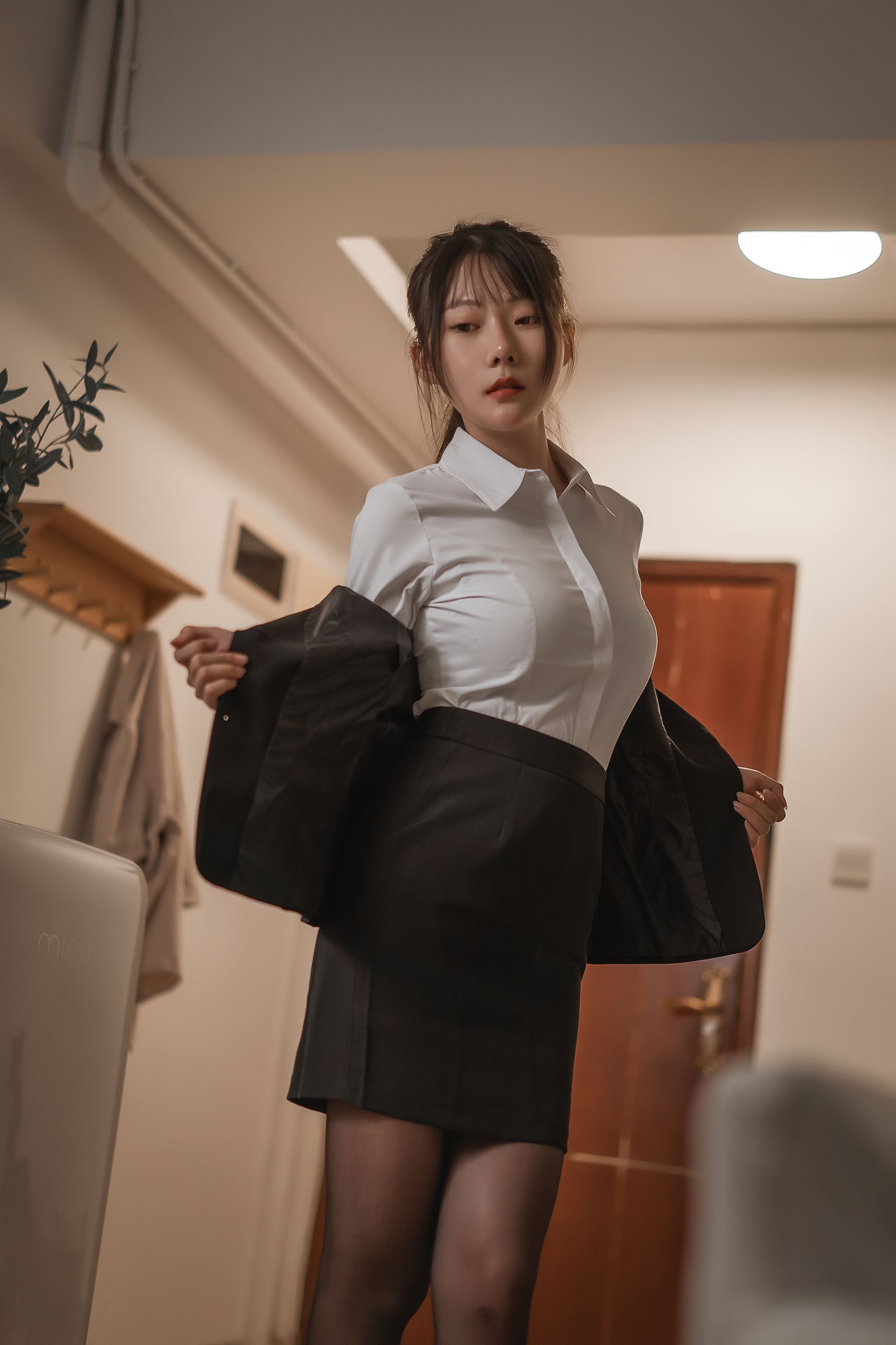 [福利COS] 香草喵露露写真 - 民宿下班回家