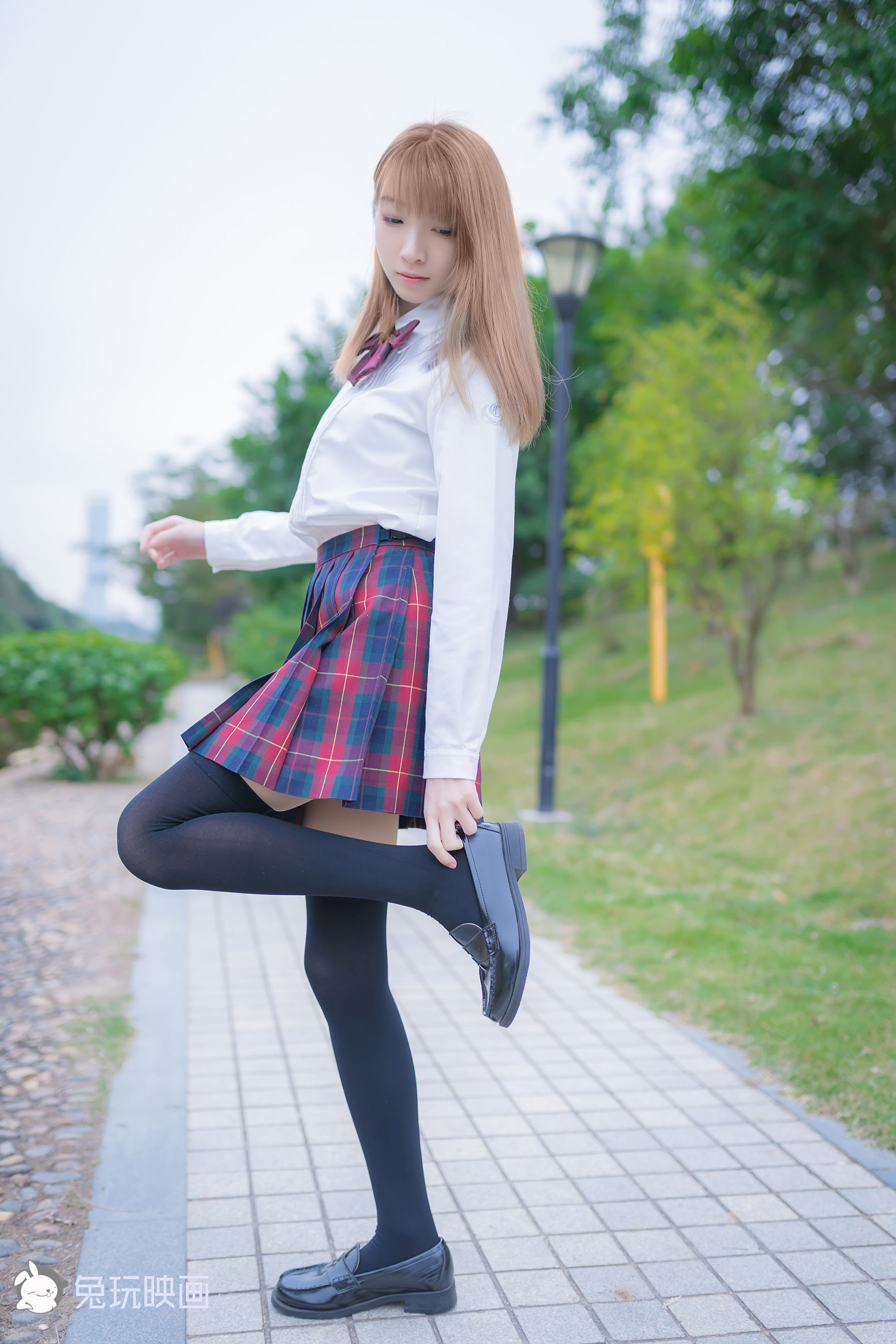 [兔玩映画] - JK制服 Vol.006 绿草坪