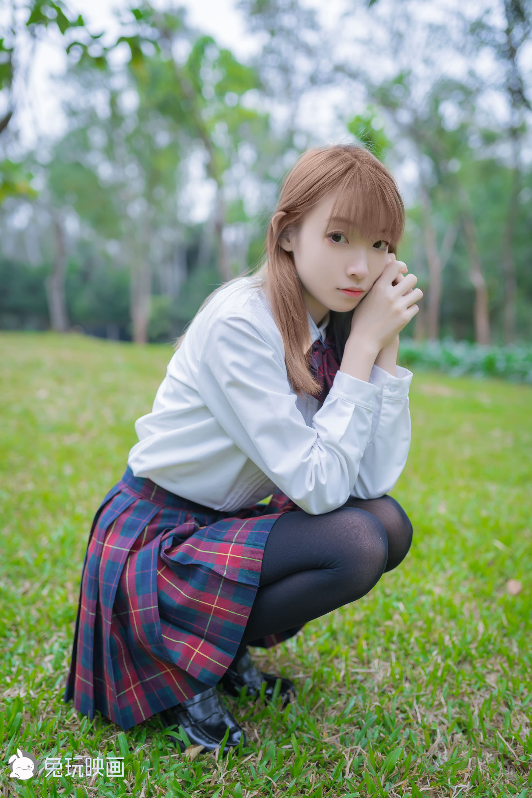 [兔玩映画] - JK制服 Vol.006 绿草坪