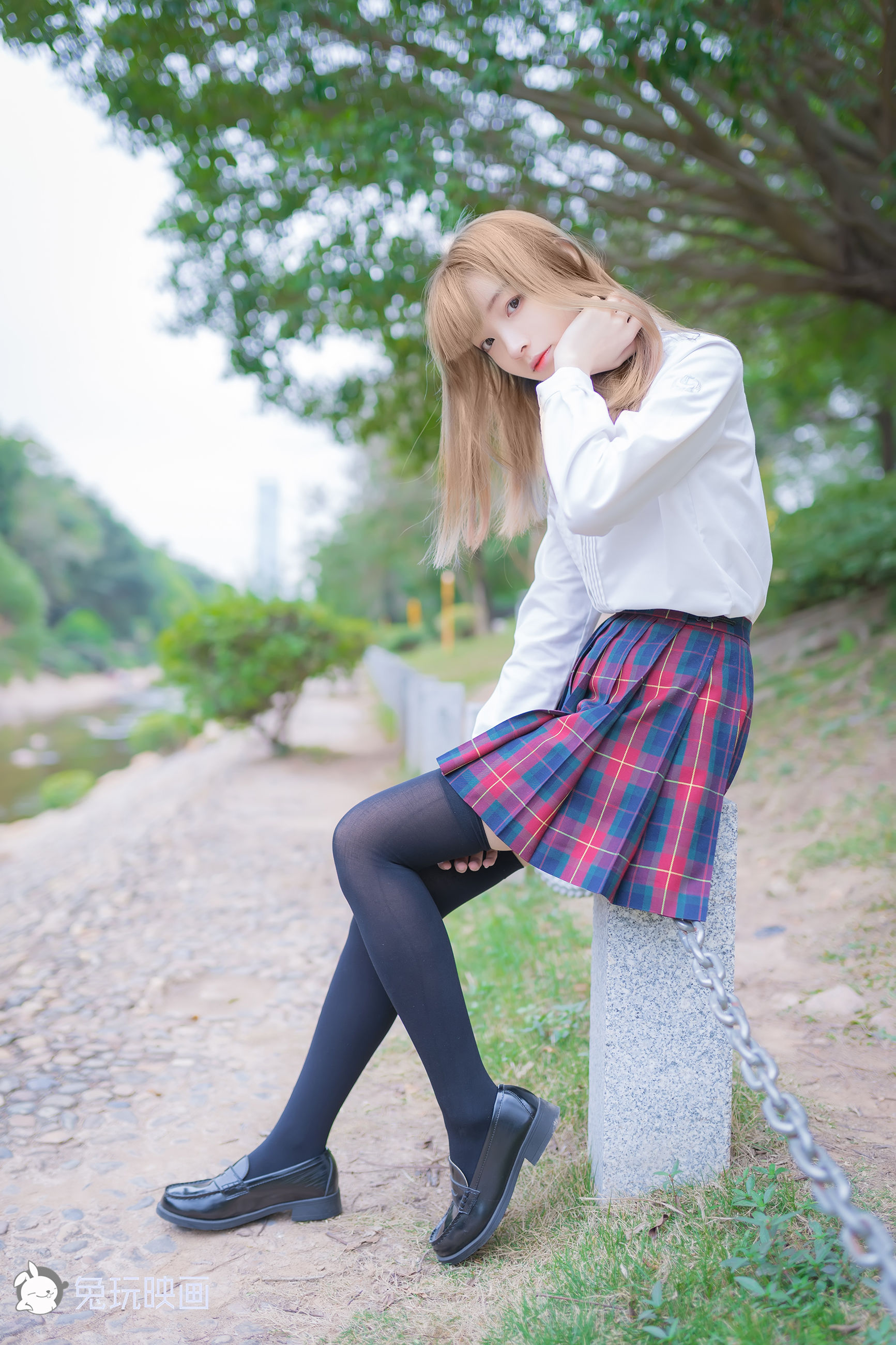 [兔玩映画] - JK制服 Vol.006 绿草坪