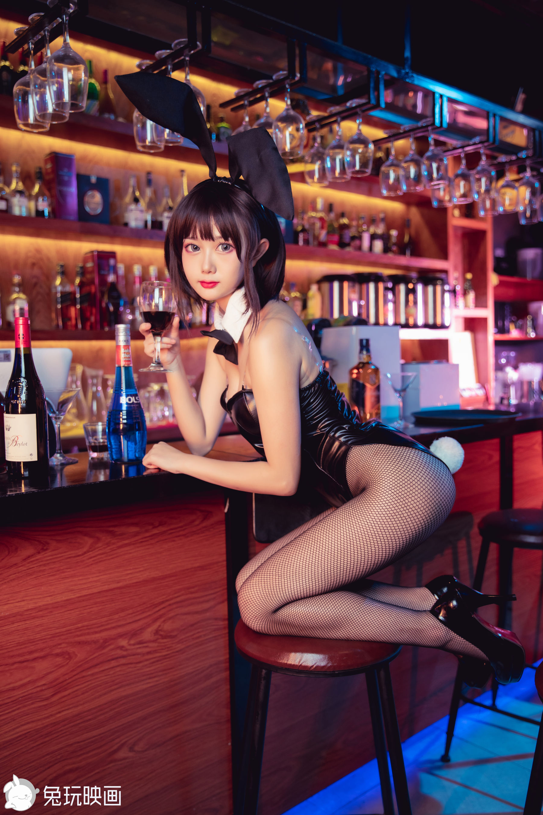 [兔玩映画] - 兔女郎 Vol.055 酒吧