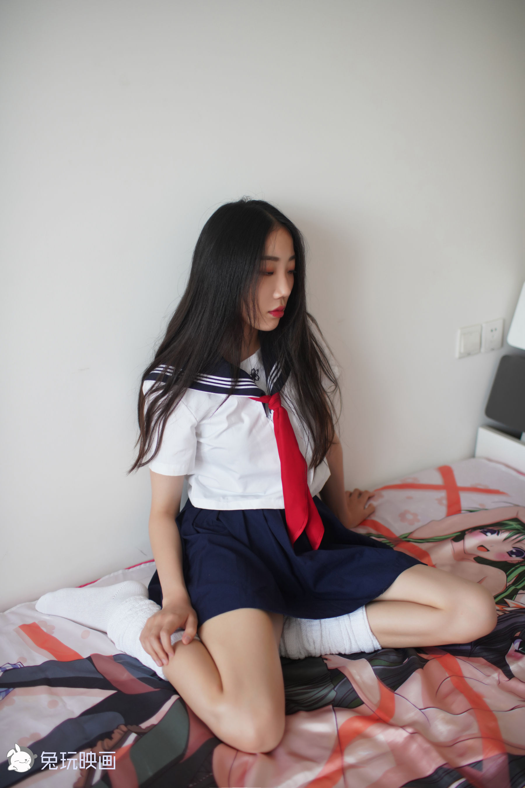[兔玩映画] - 制服泡泡袜