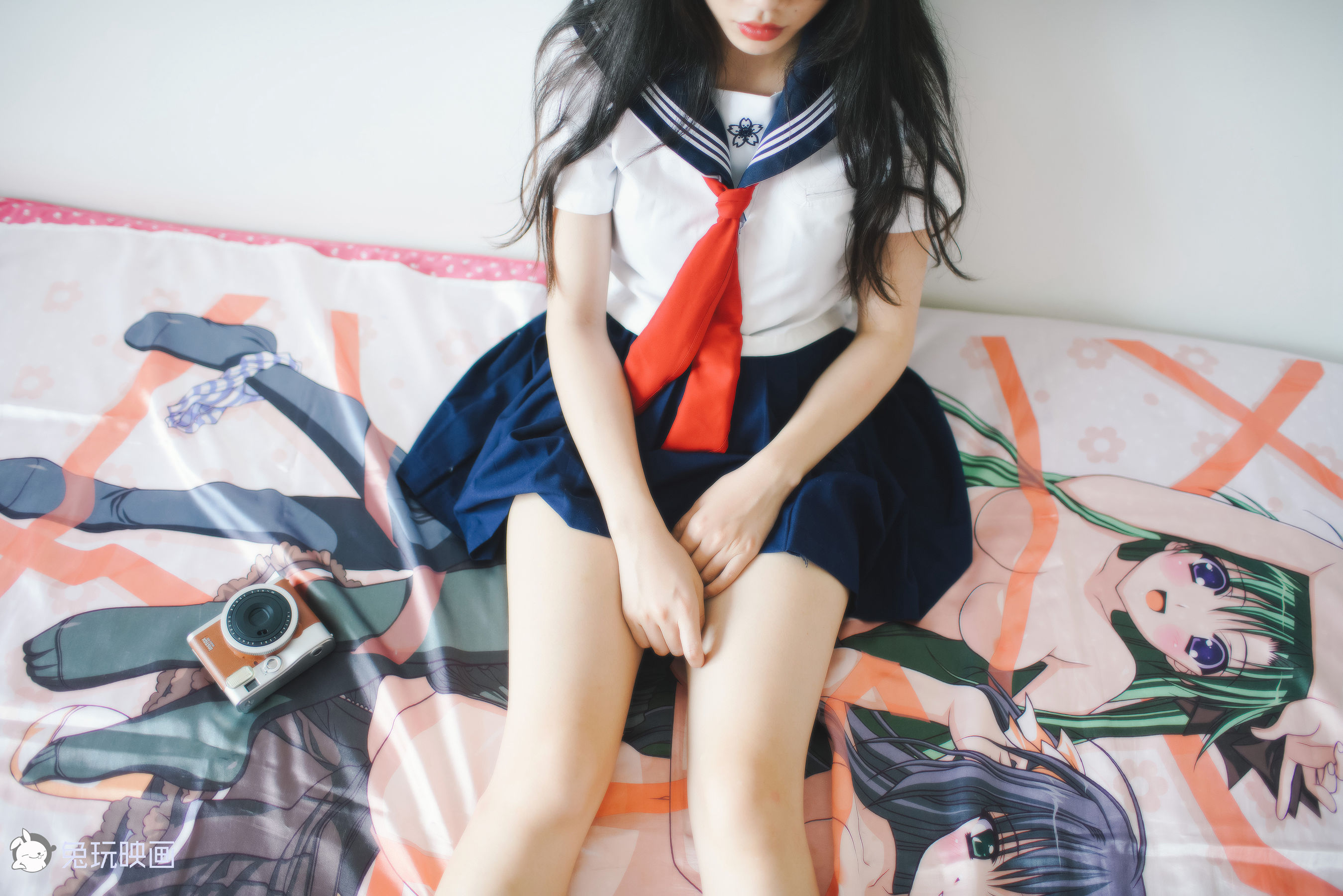 [兔玩映画] - 制服泡泡袜