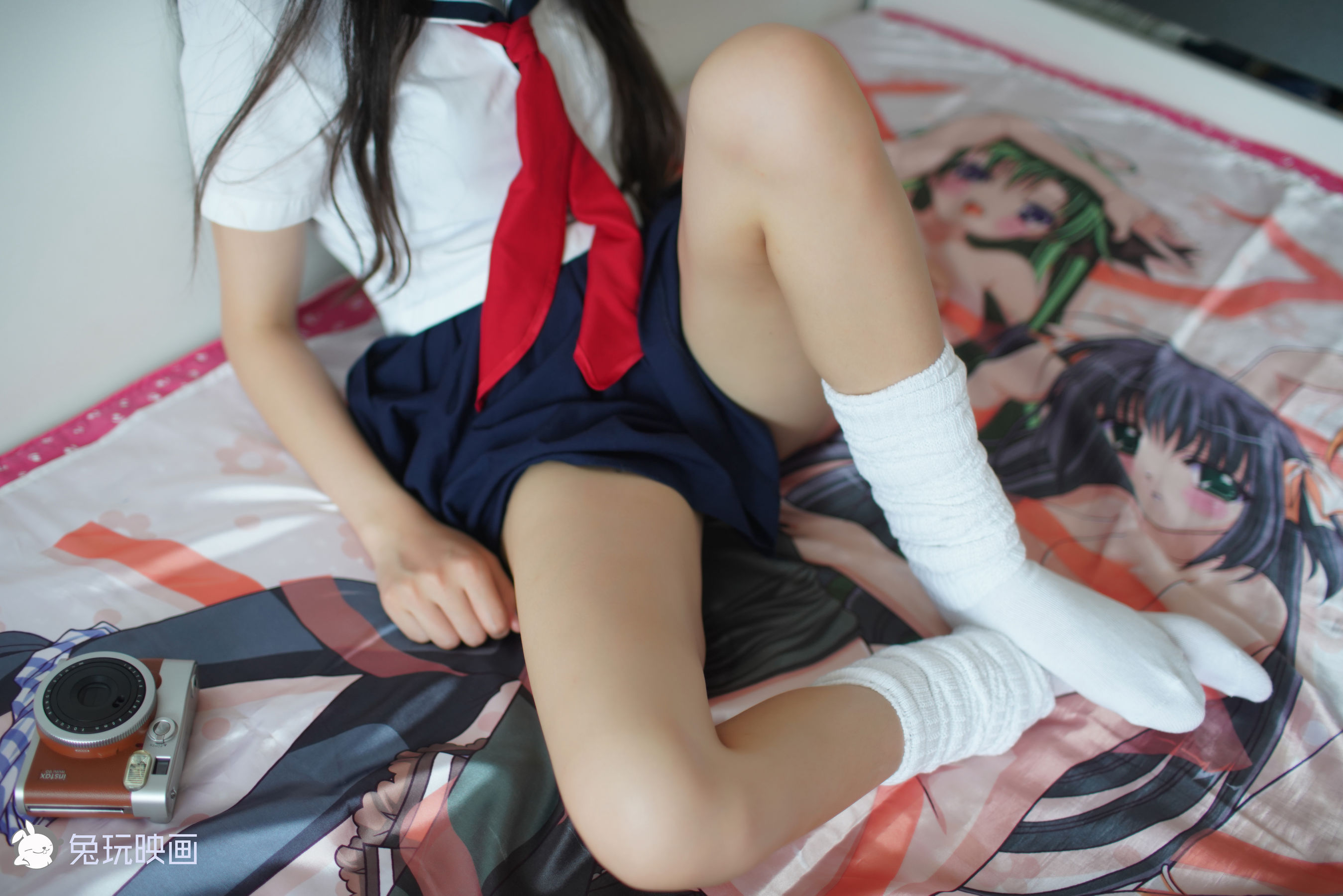 [兔玩映画] - 制服泡泡袜