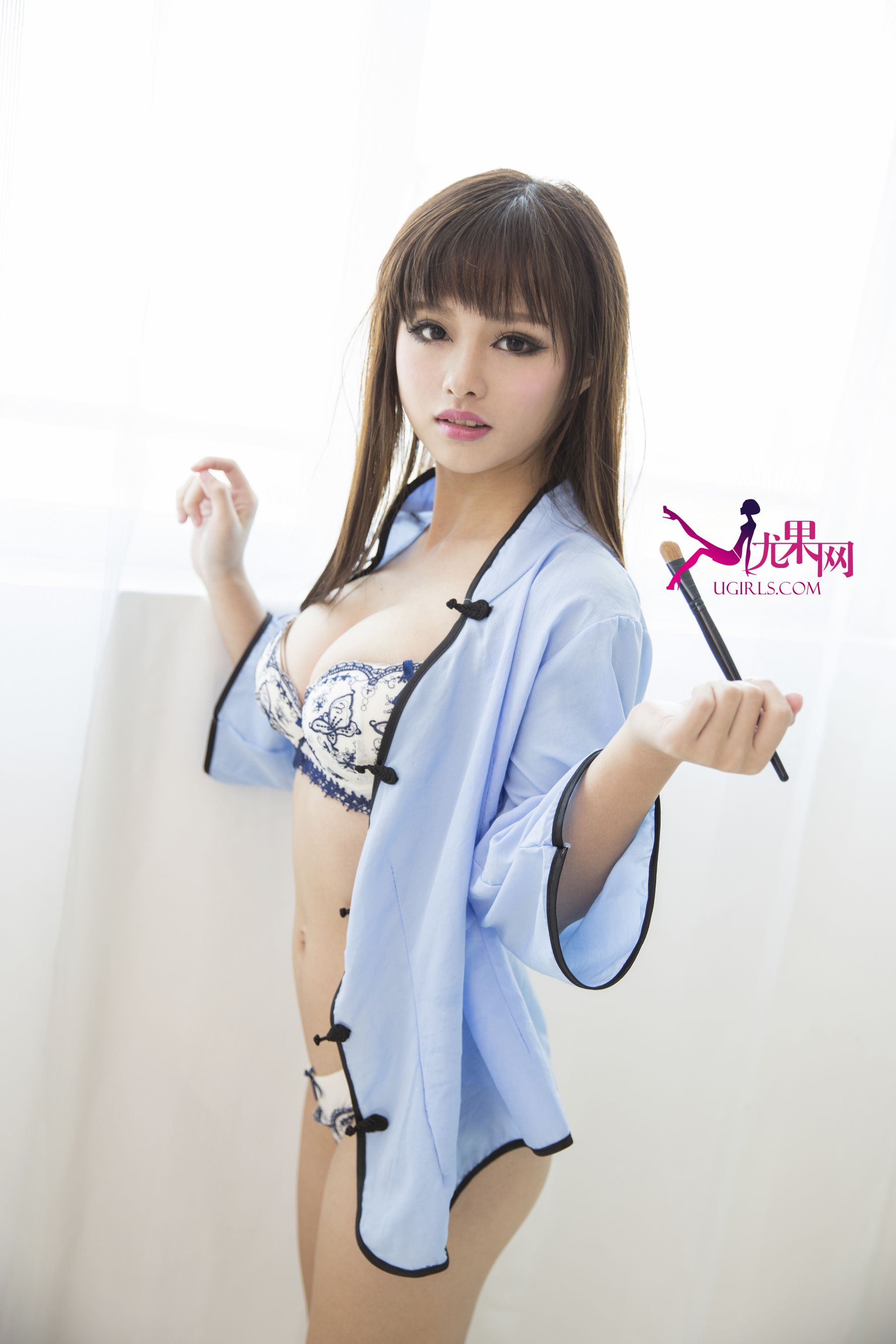 [尤果网Ugirls] U145 momo《金粉小萝莉》