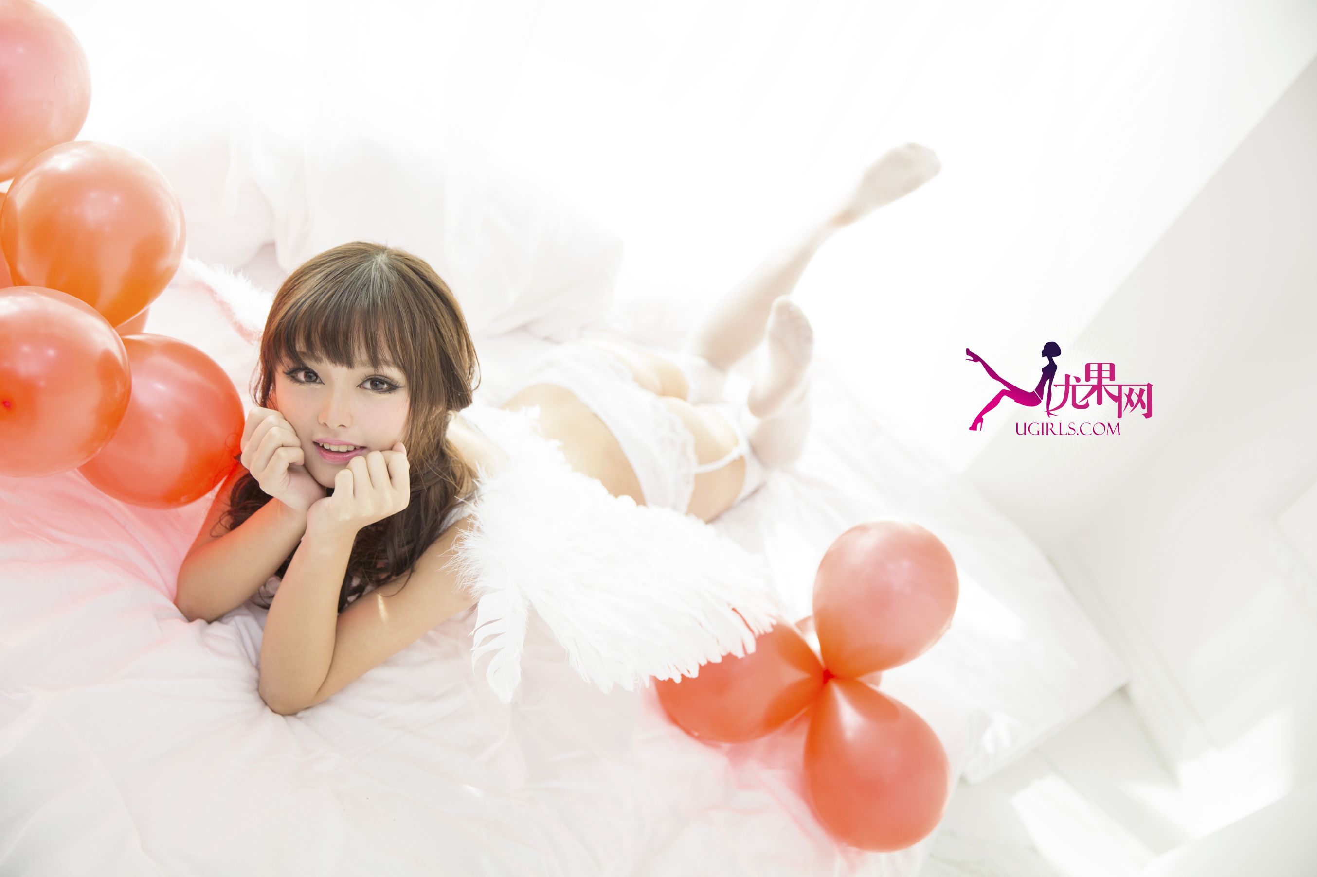 [尤果网Ugirls] U145 momo《金粉小萝莉》
