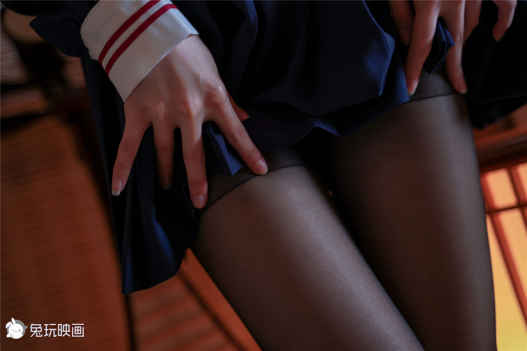 [兔玩映画] - 日系制服和黑丝