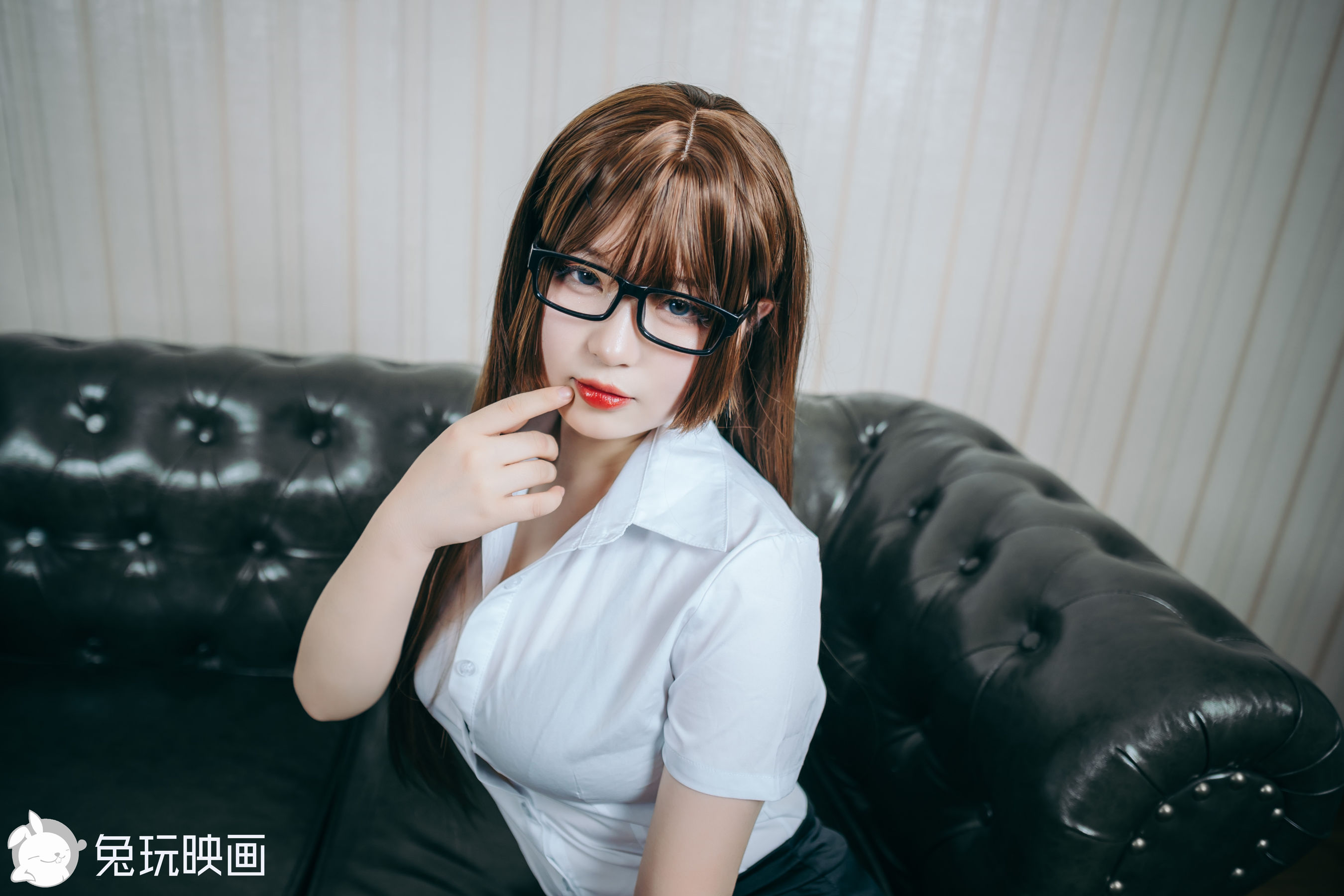 [兔玩映画] - 桃子的OL制服