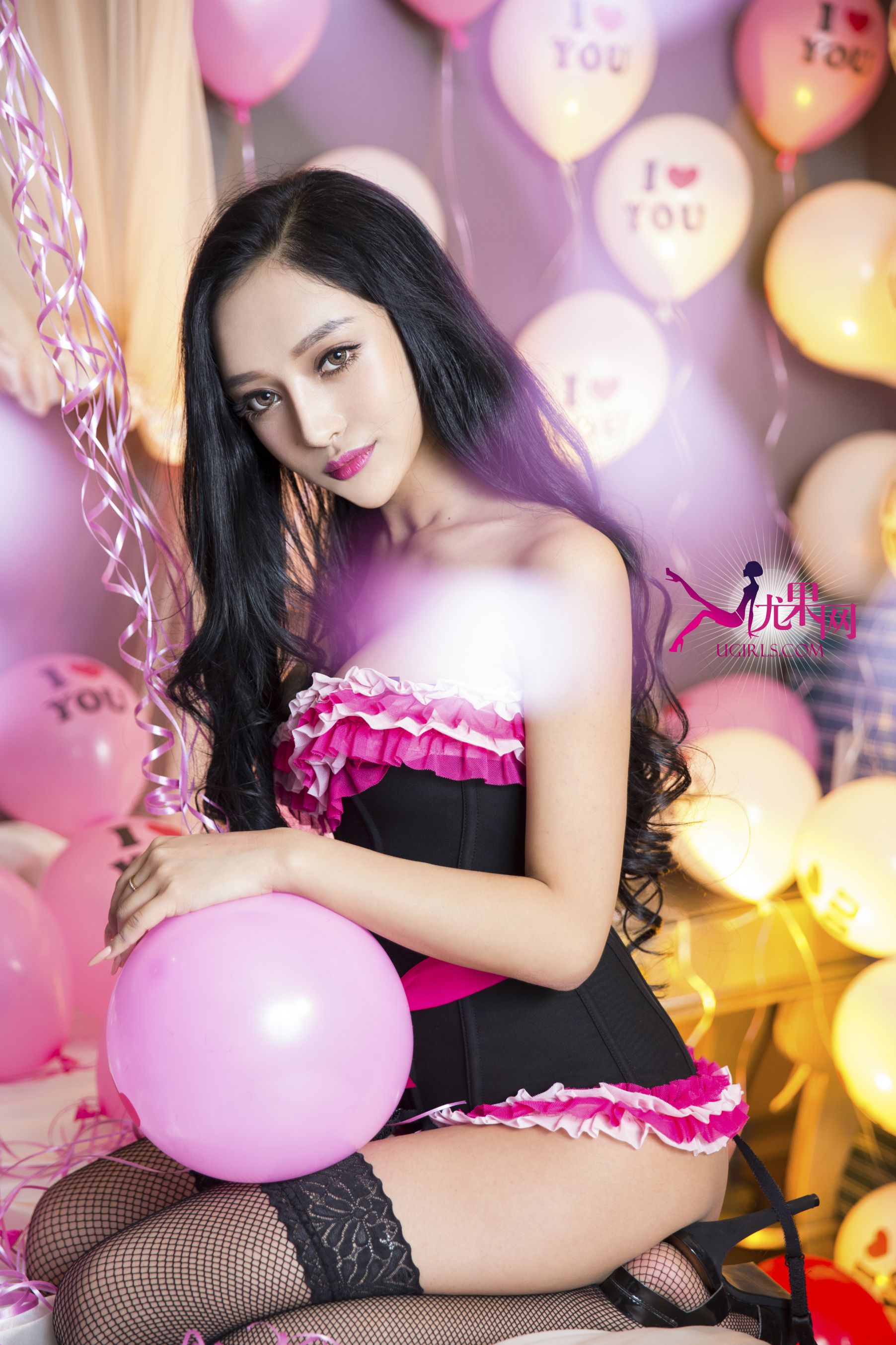 [尤果网Ugirls] T016 珞可可/Aling/张鑫《纯白之恋》