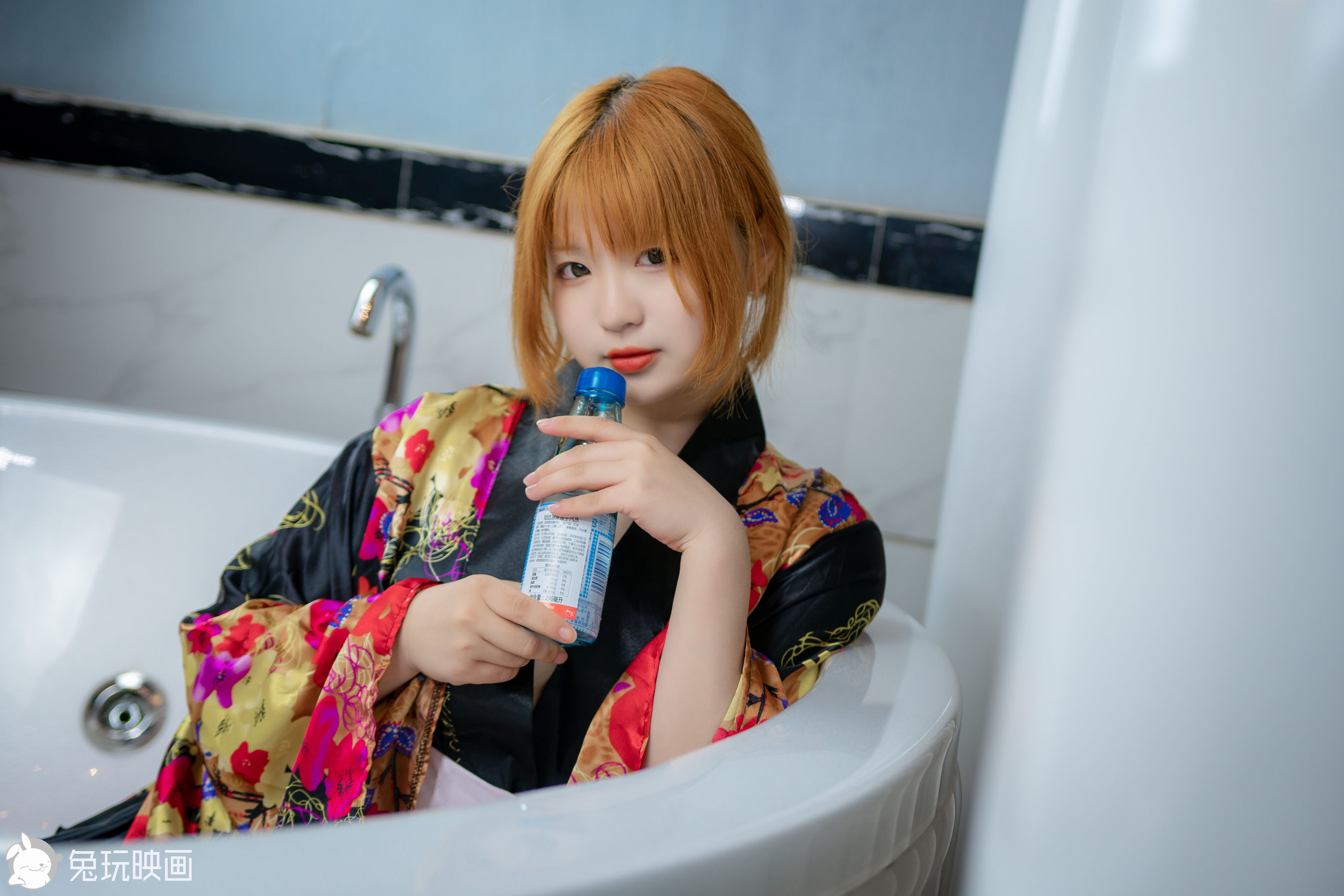 [兔玩映画] - 浴缸里的和服