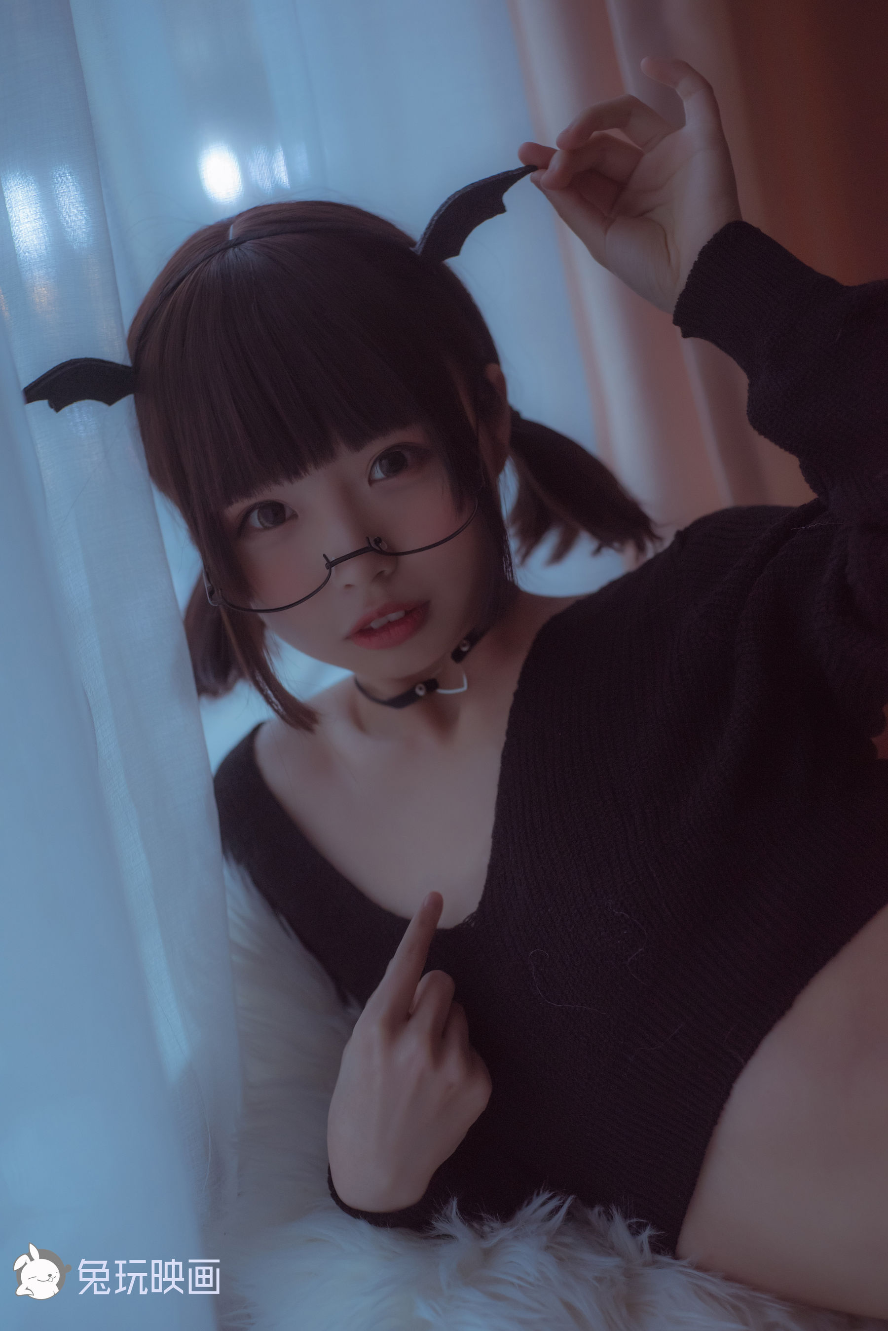 [兔玩映画] - 草莓与恶魔女孩