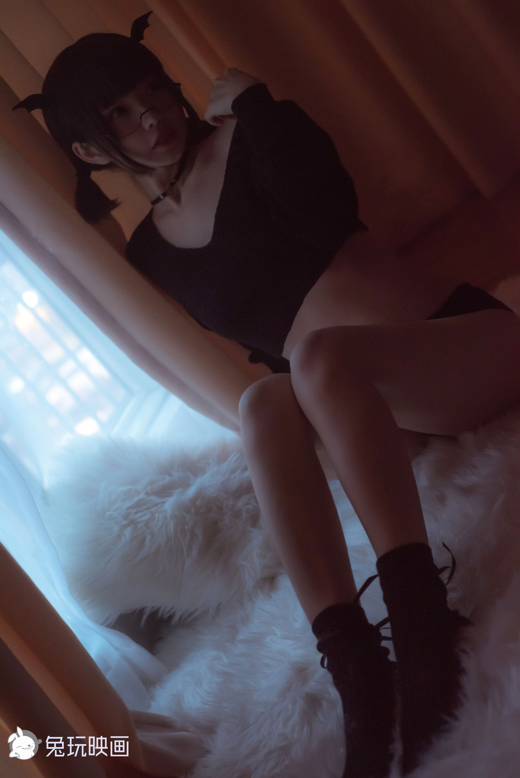 [兔玩映画] - 草莓与恶魔女孩